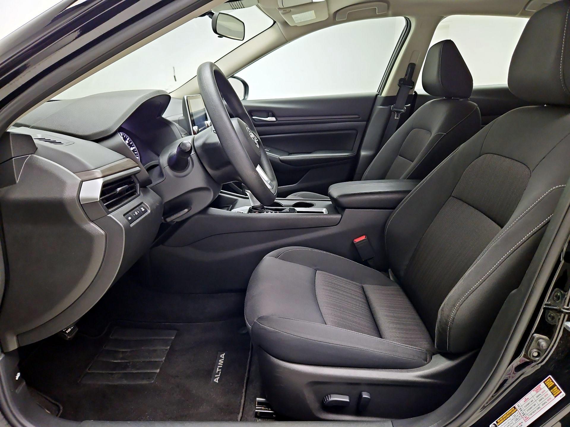 Thumbnail: 2025 Nissan Altima - 11