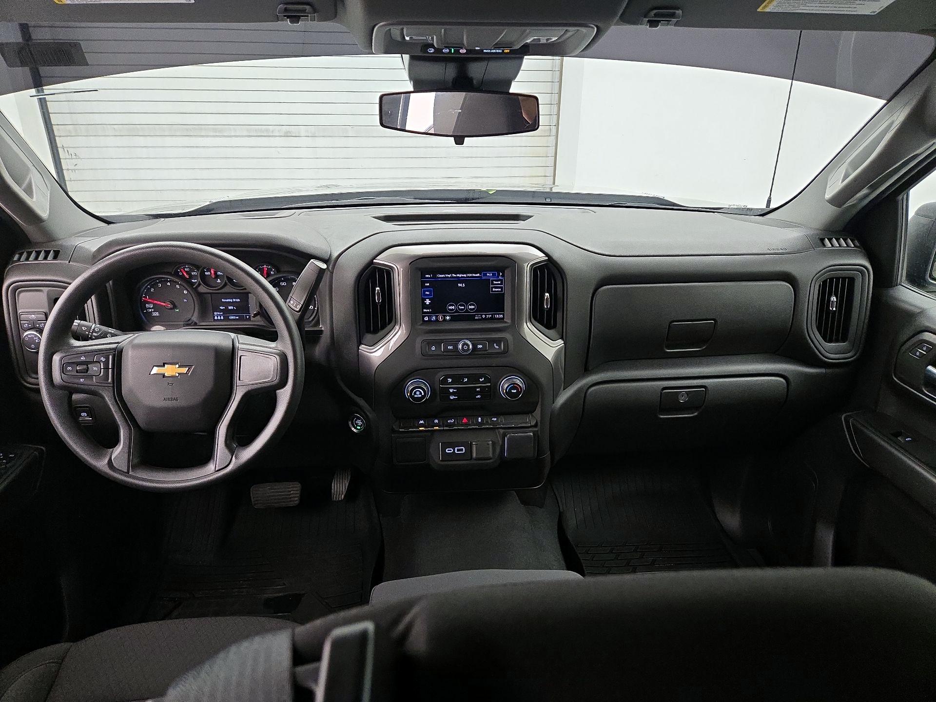 Thumbnail: 2026 Chevrolet Silverado 1500 - 9