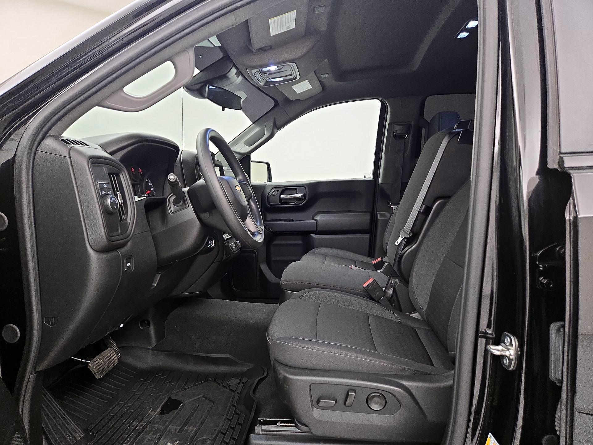 Thumbnail: 2026 Chevrolet Silverado 1500 - 11