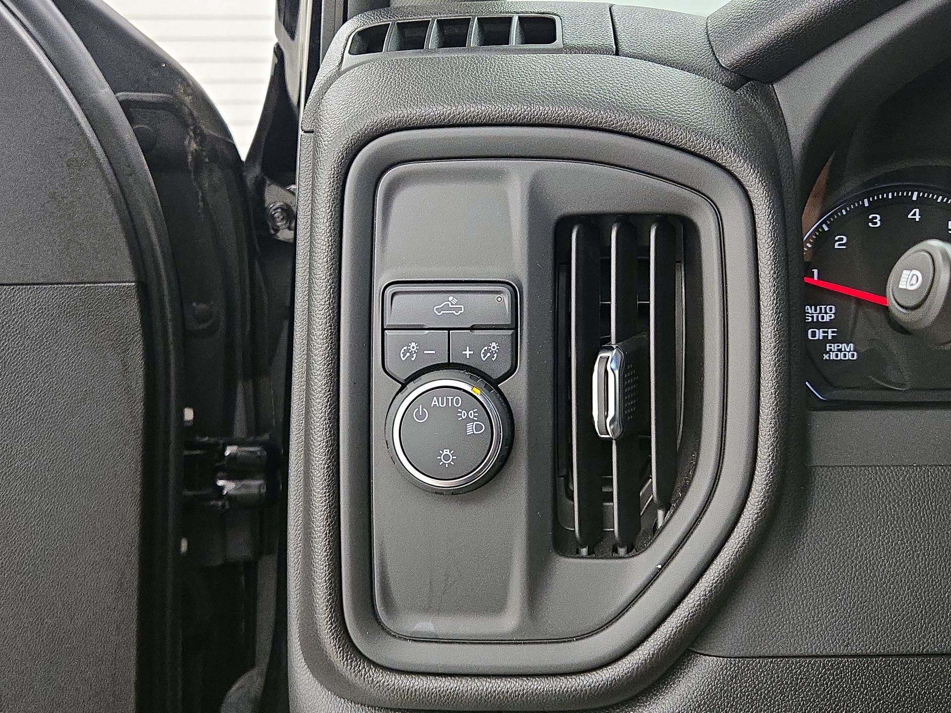 Thumbnail: 2026 Chevrolet Silverado 1500 - 13