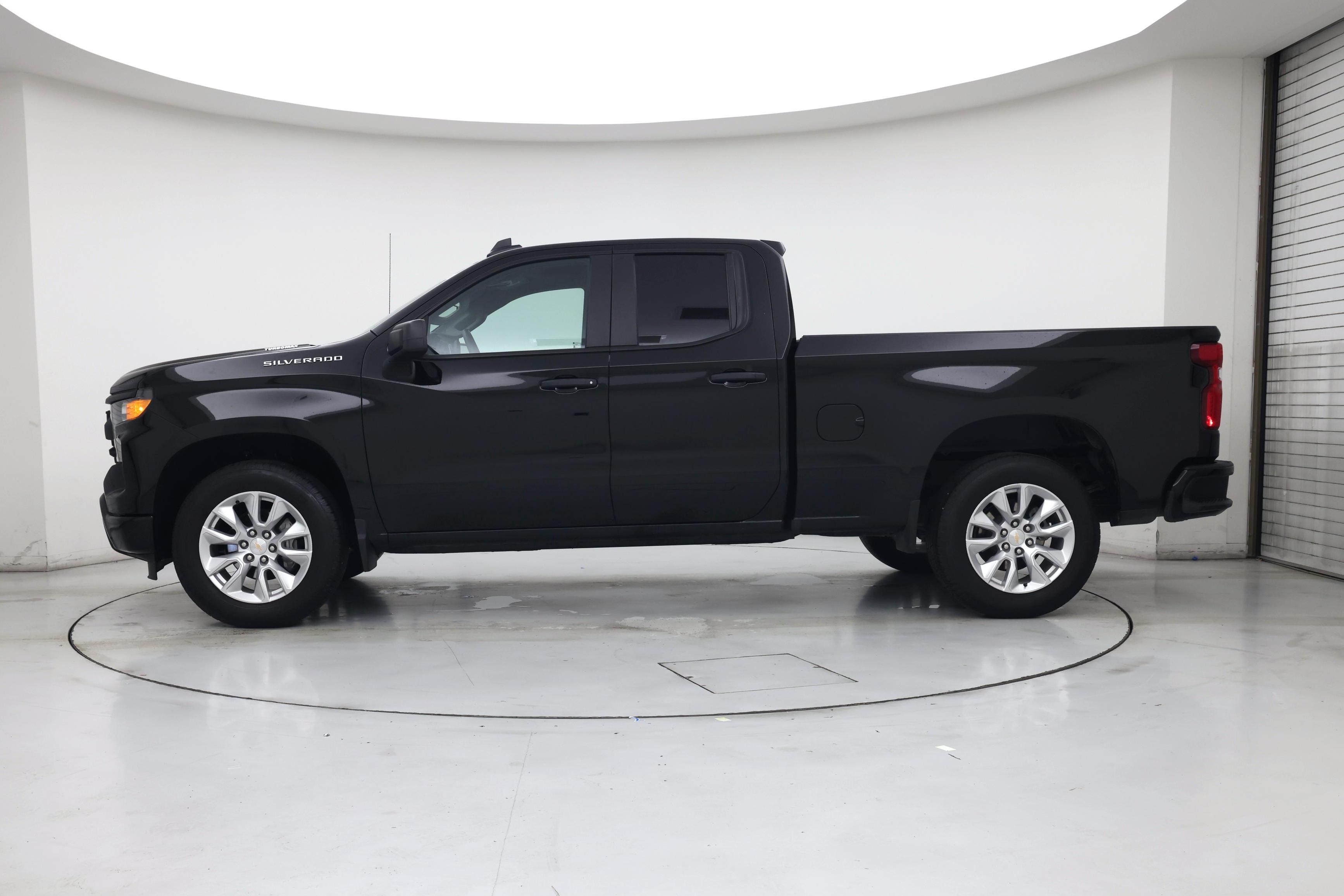 Thumbnail: 2026 Chevrolet Silverado 1500 - 3