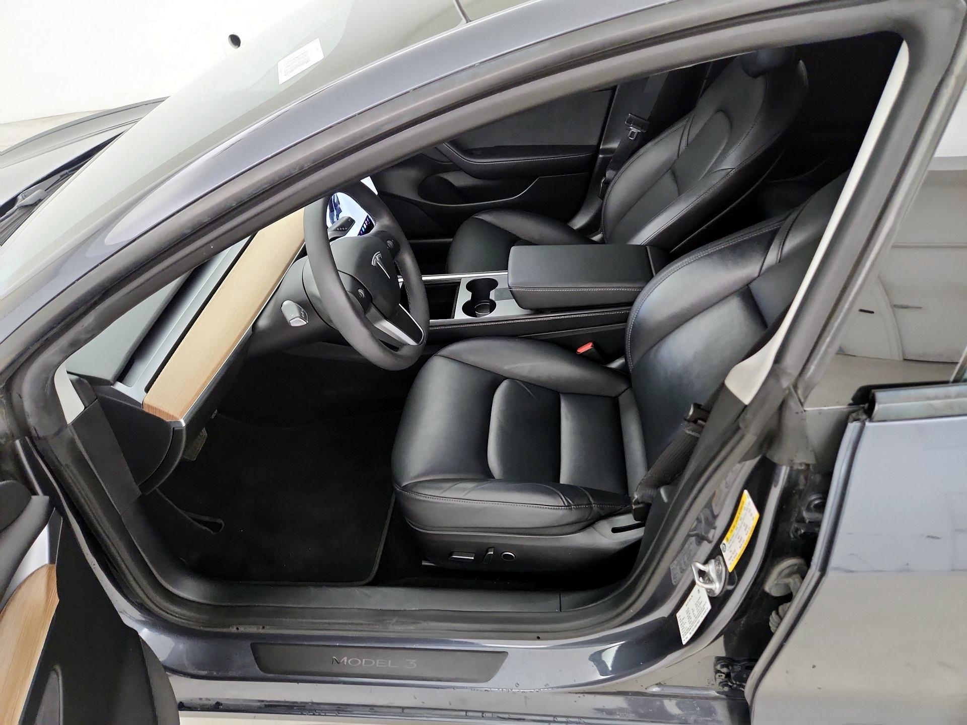 Thumbnail: 2022 Tesla Model 3 - 9