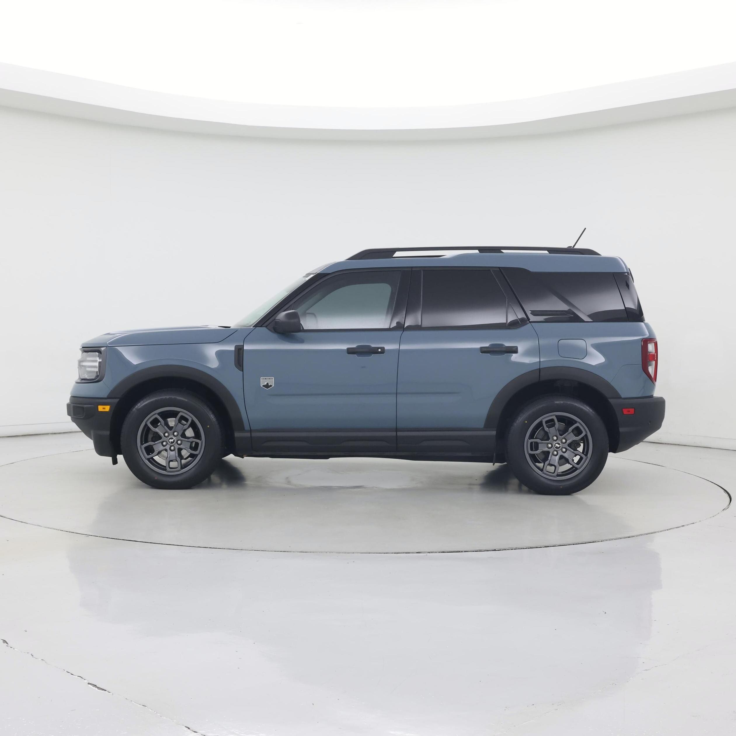 Thumbnail: 2022 Ford Bronco Sport - 3