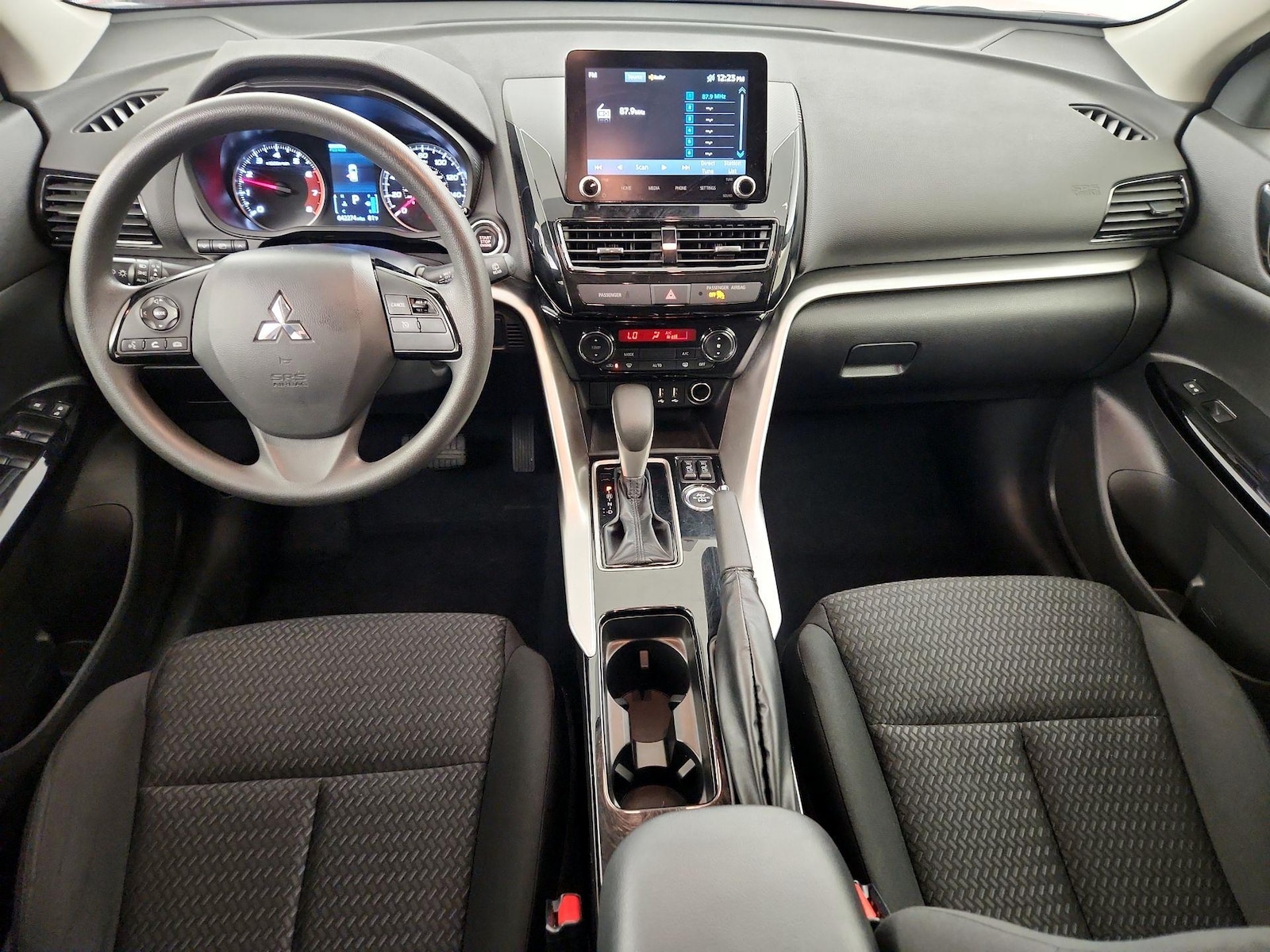2024 Mitsubishi Eclipse Cross LE - Photo 10