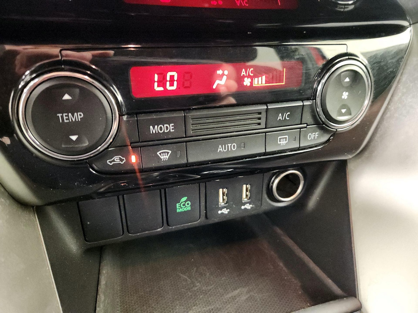 2024 Mitsubishi Eclipse Cross LE - Photo 17