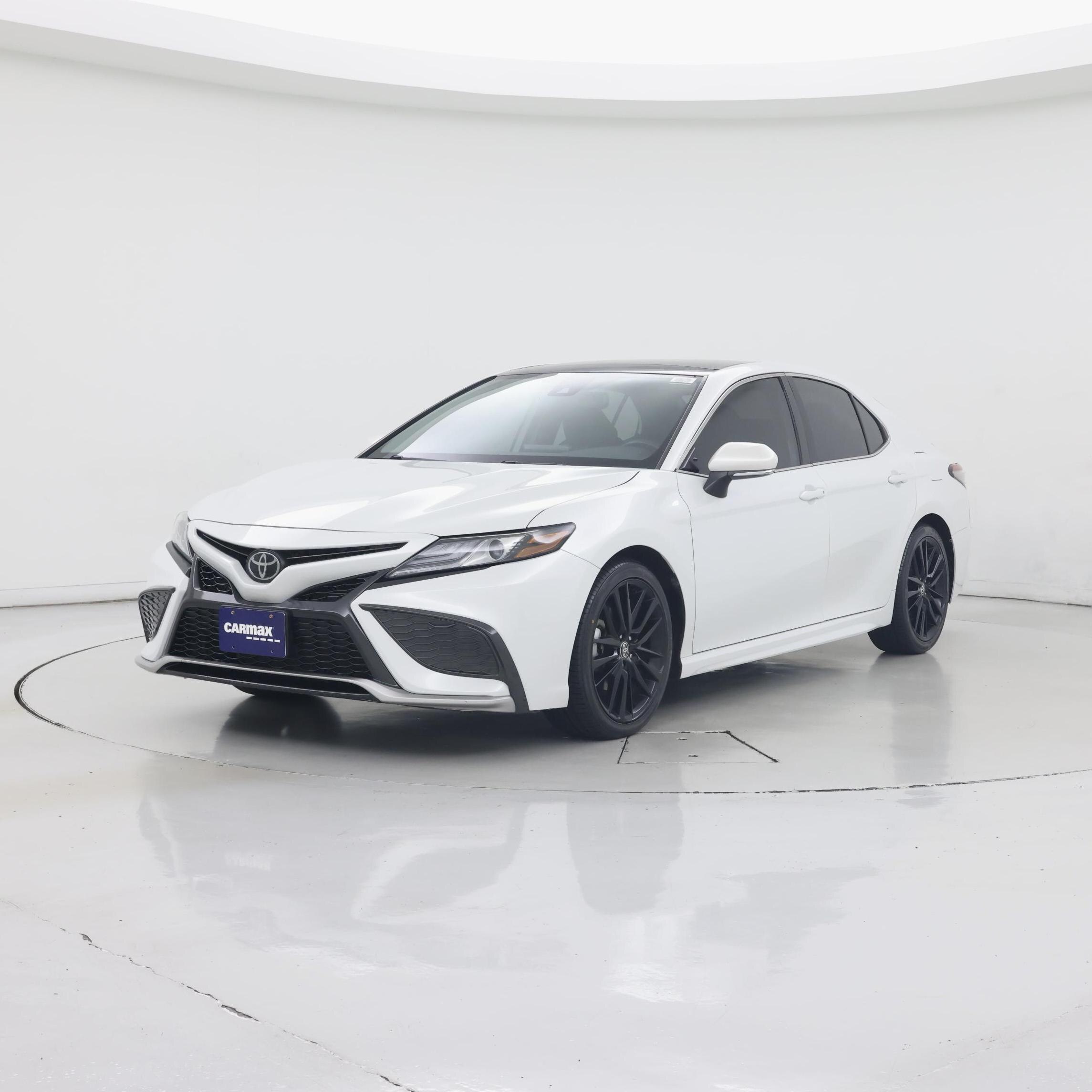 Thumbnail: 2022 Toyota Camry - 4