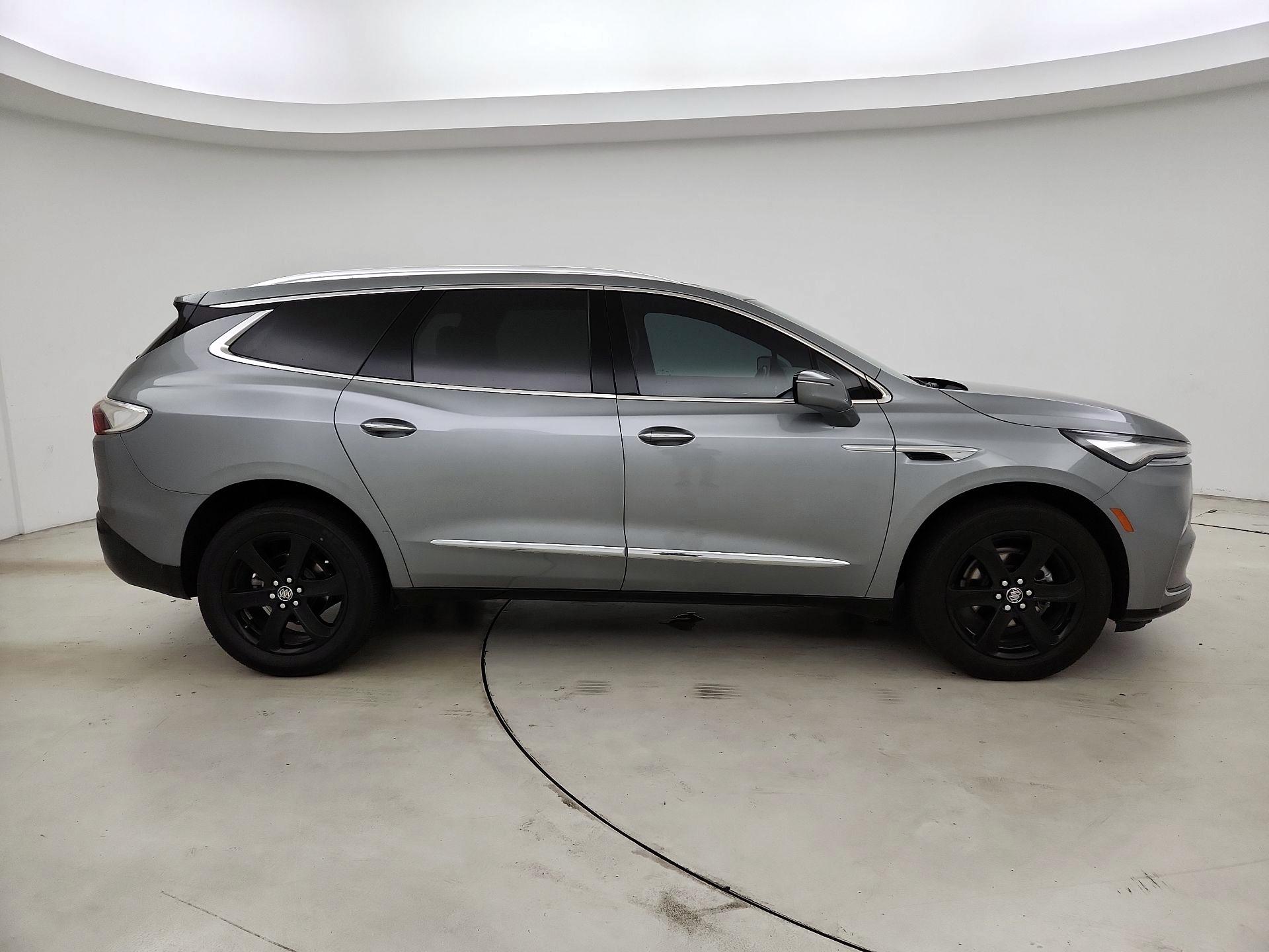 Thumbnail: 2023 Buick Enclave - 4