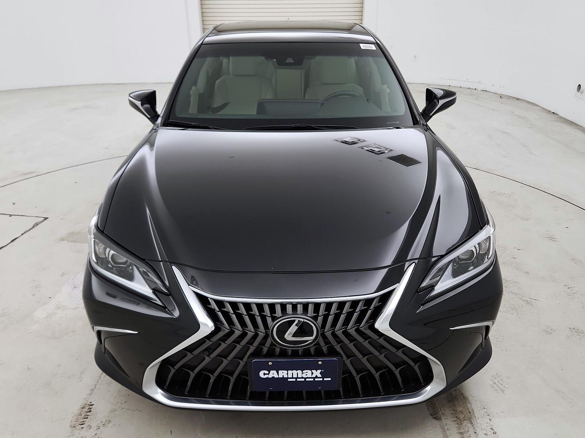 Thumbnail: 2022 Lexus ES - 2