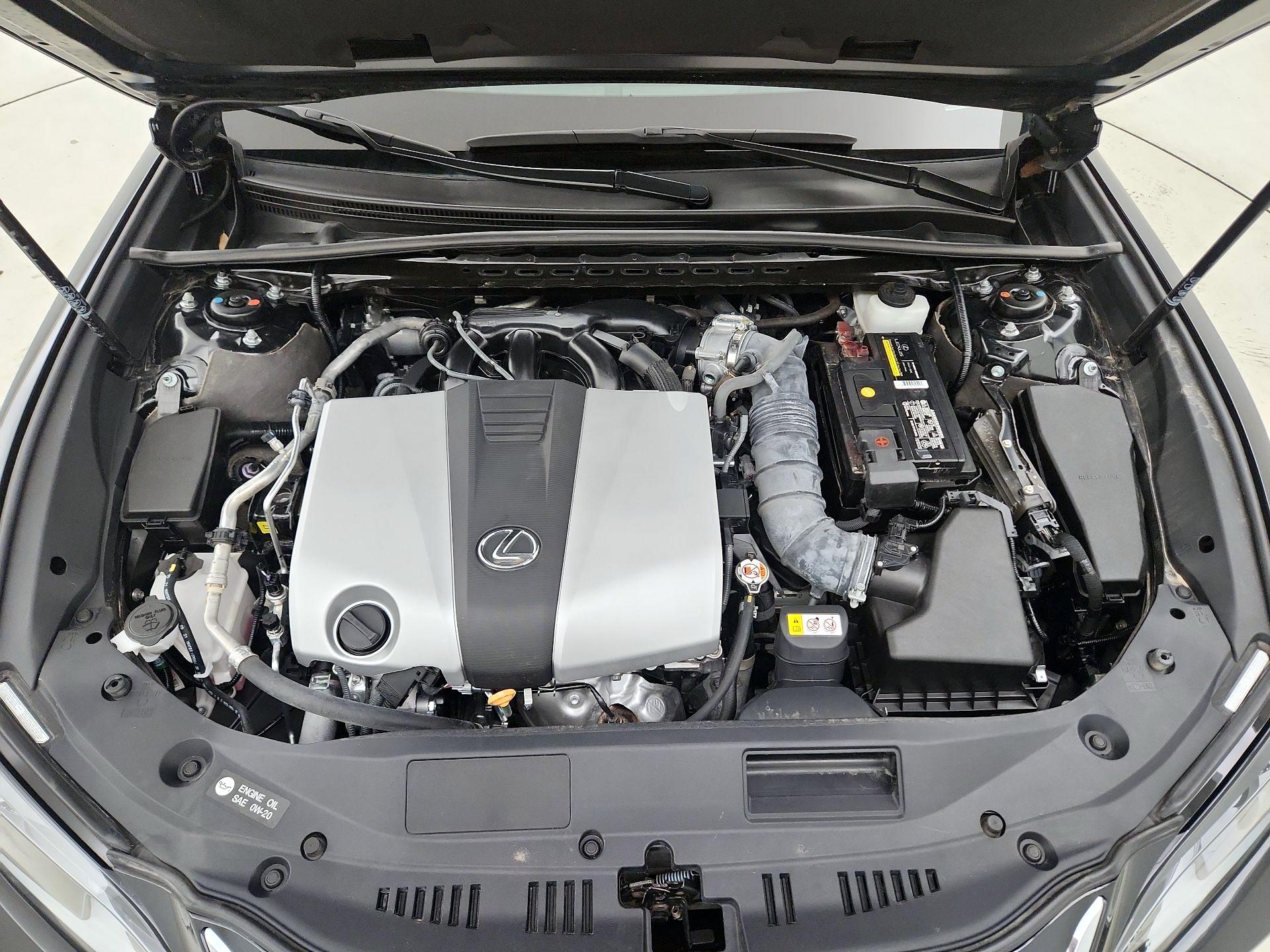 Thumbnail: 2022 Lexus ES - 20
