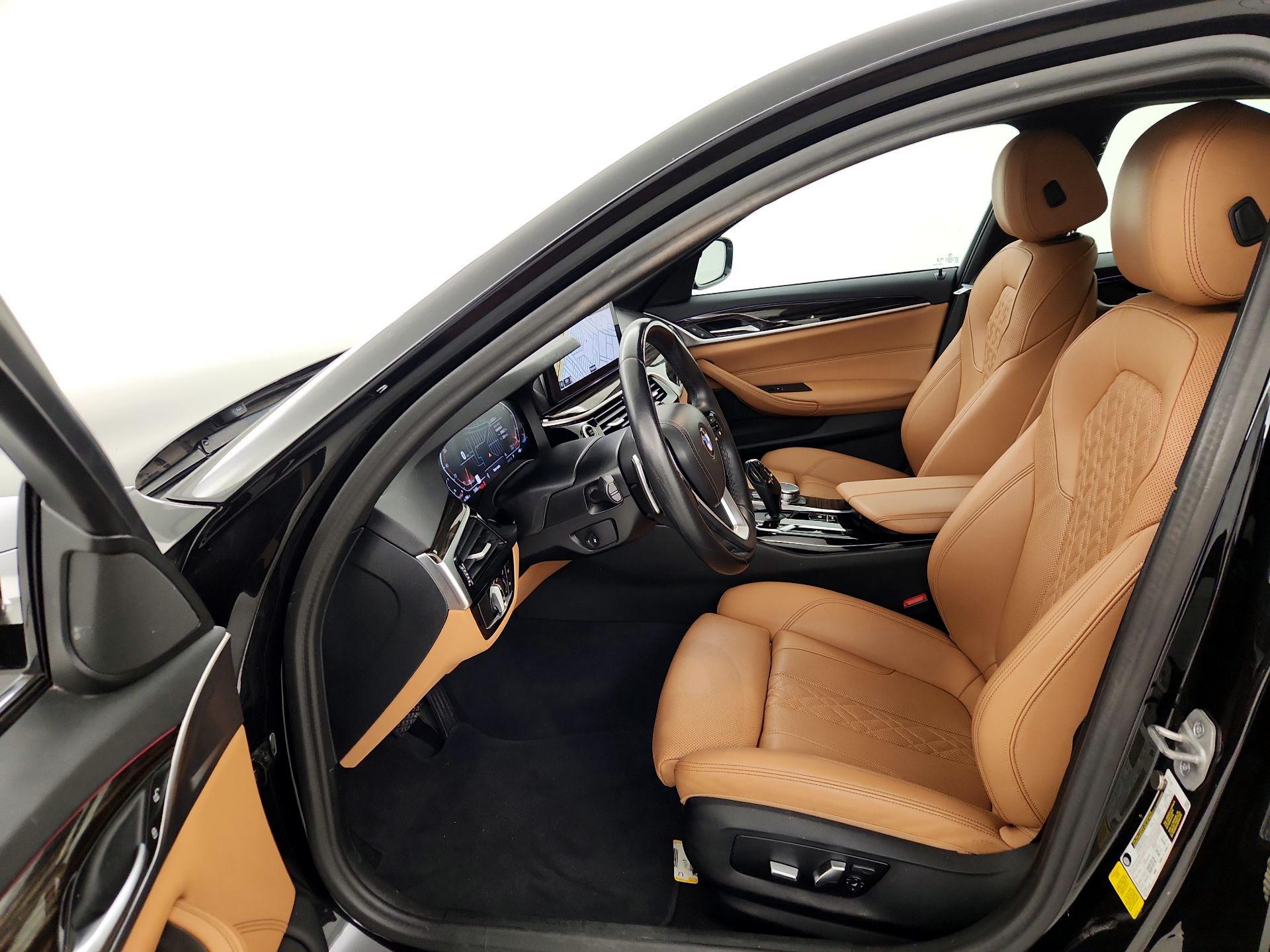 Thumbnail: 2023 BMW 5 Series - 11