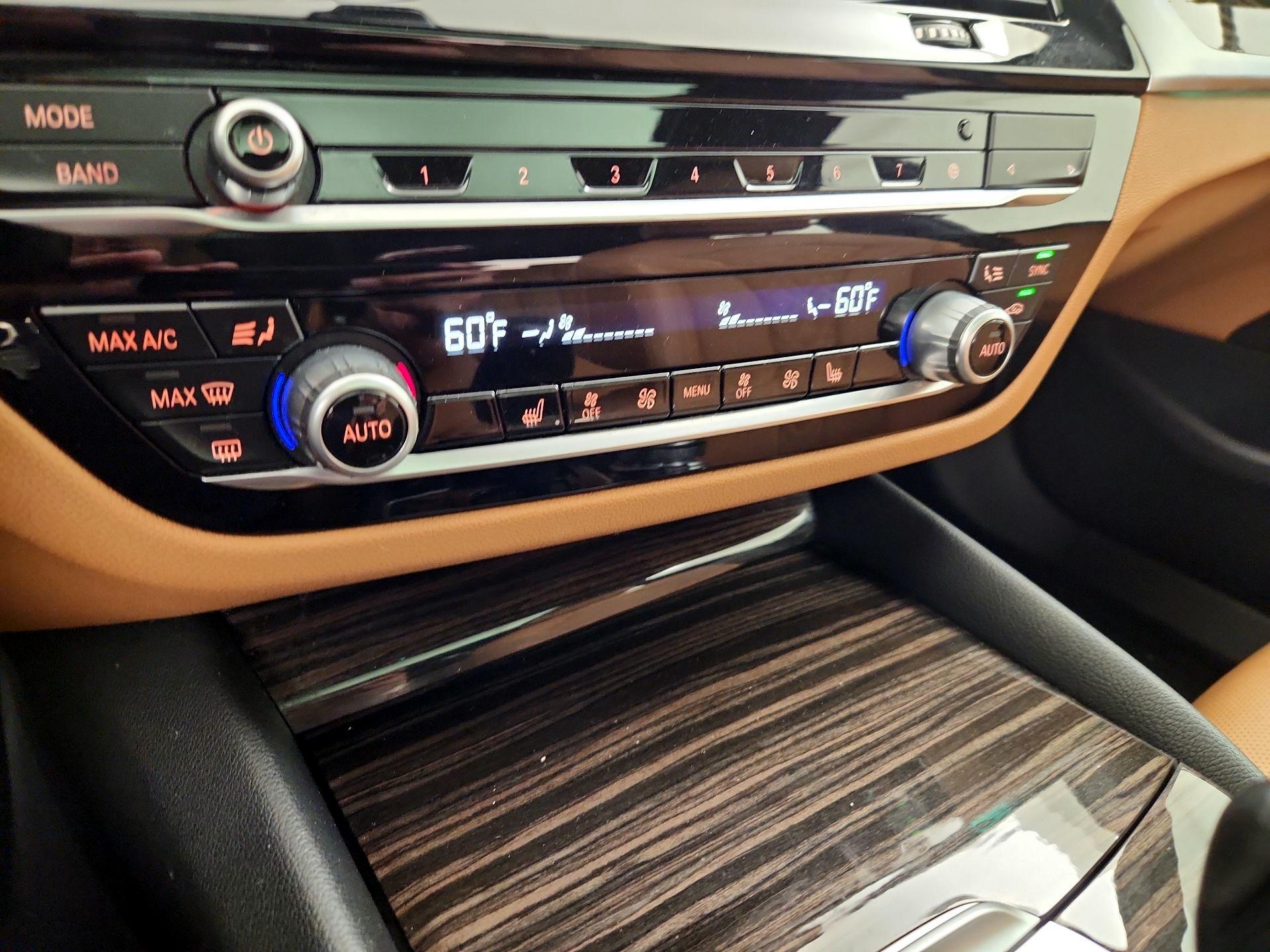 Thumbnail: 2023 BMW 5 Series - 17