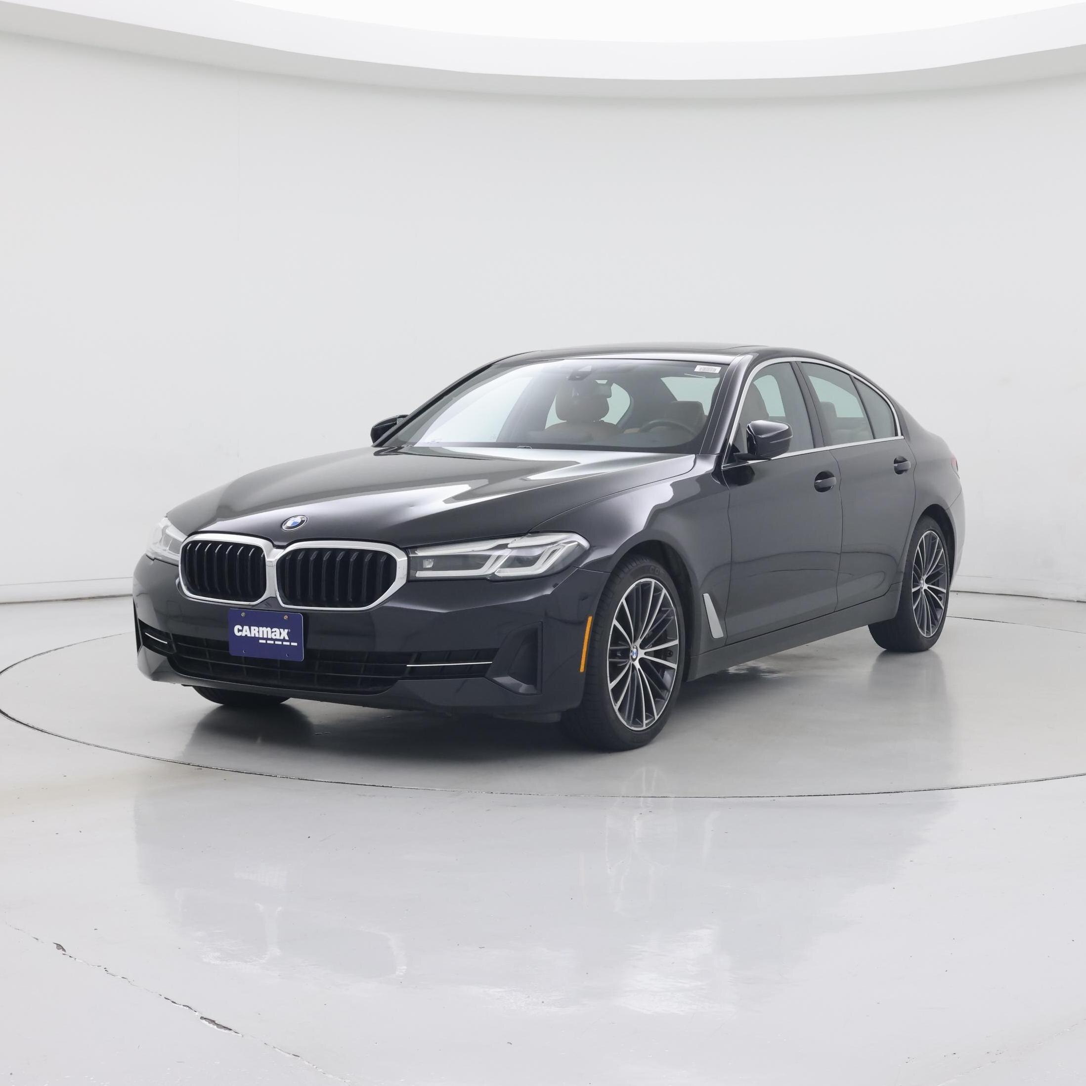 Thumbnail: 2023 BMW 5 Series - 4