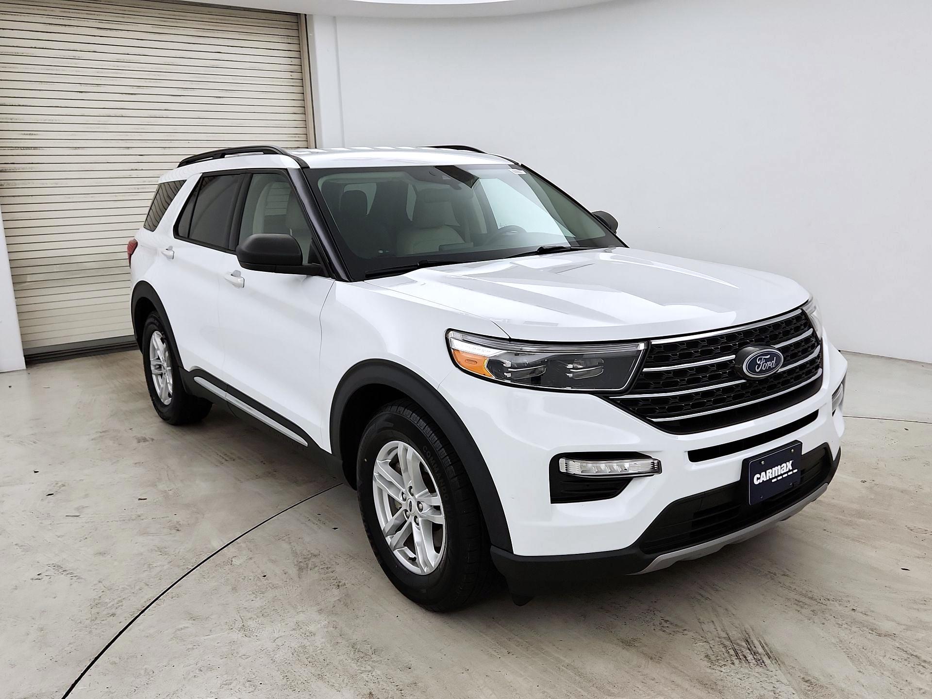 Thumbnail: 2022 Ford Explorer - 1