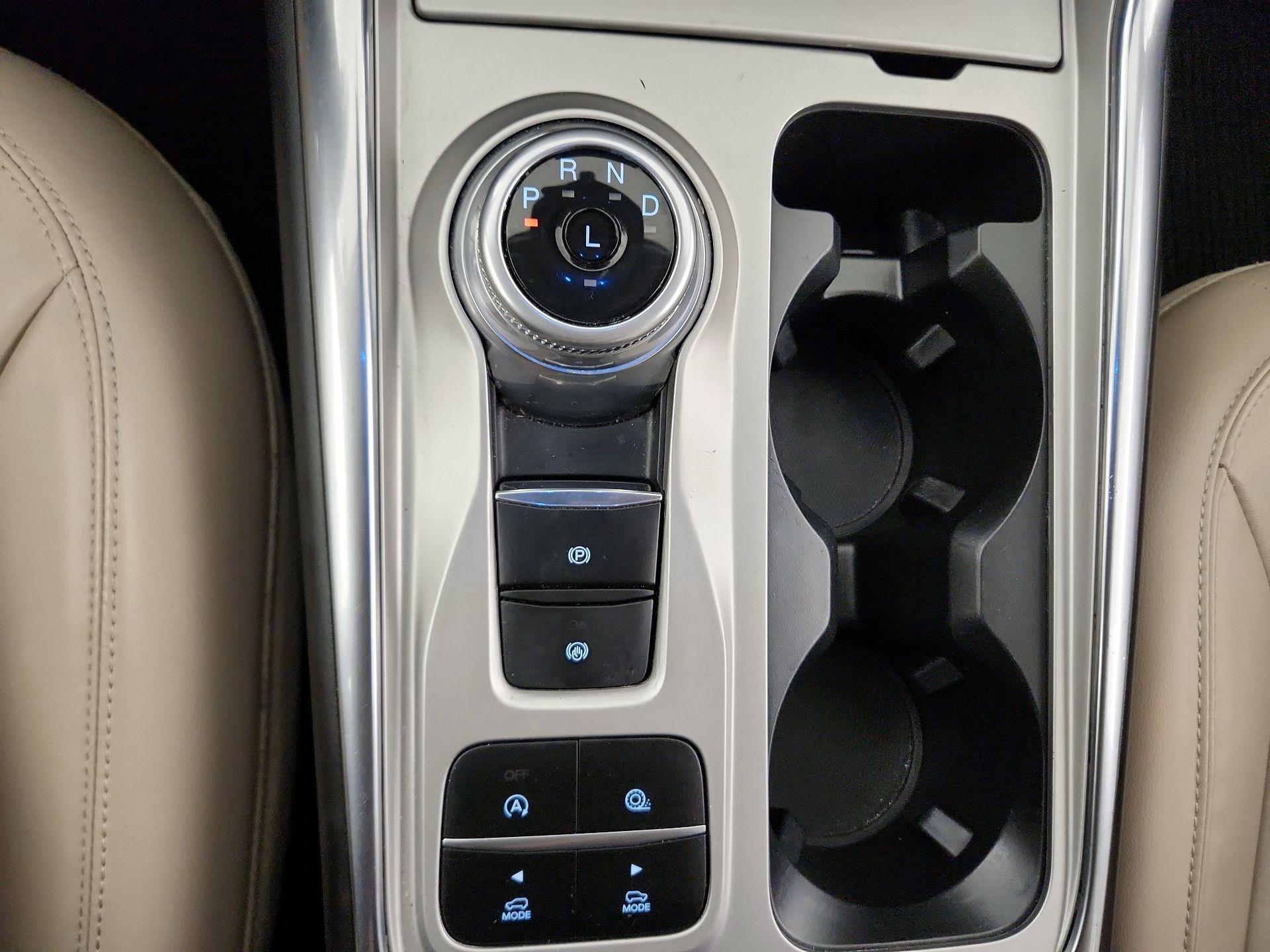 Thumbnail: 2022 Ford Explorer - 15