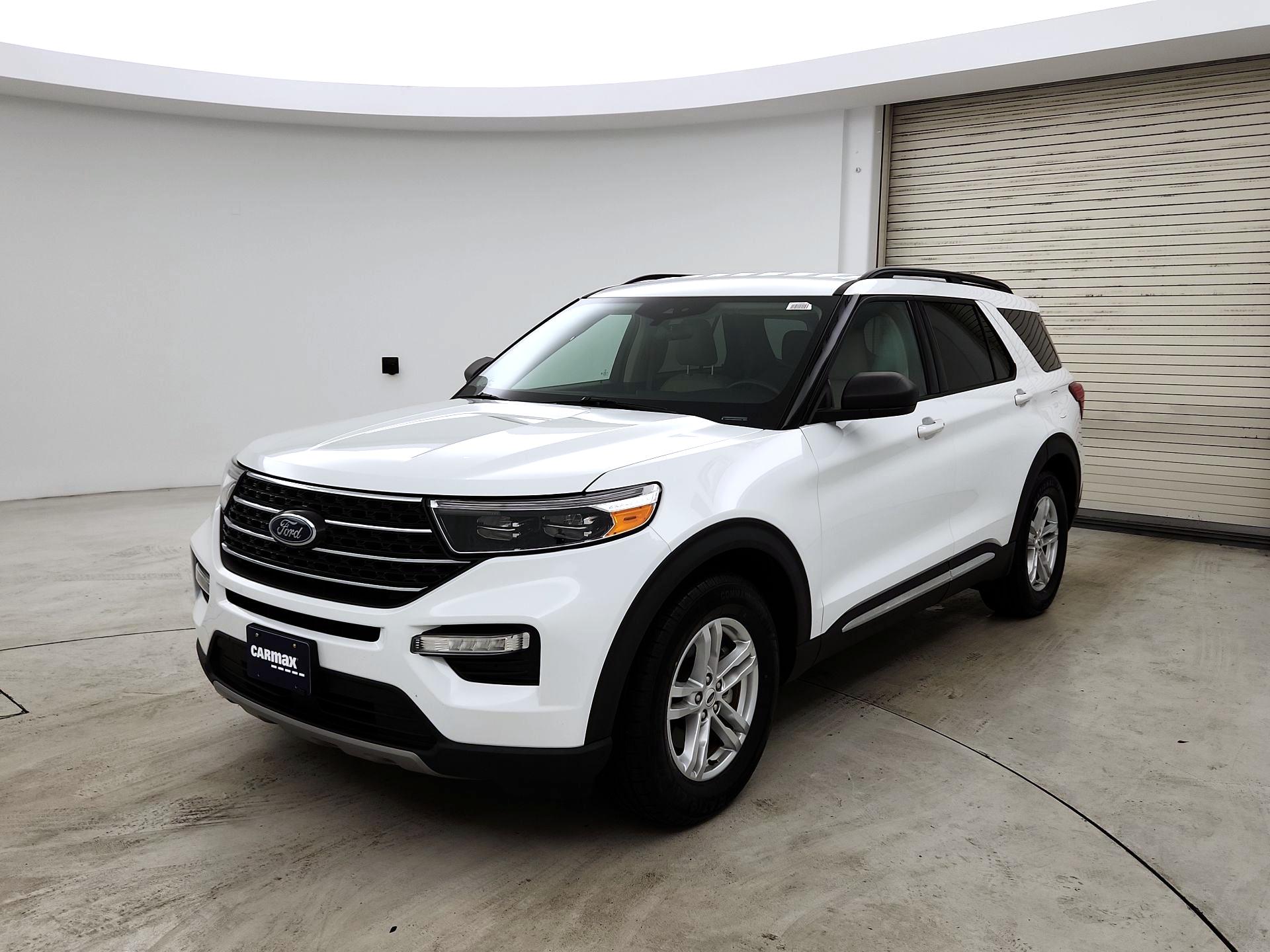 Thumbnail: 2022 Ford Explorer - 3