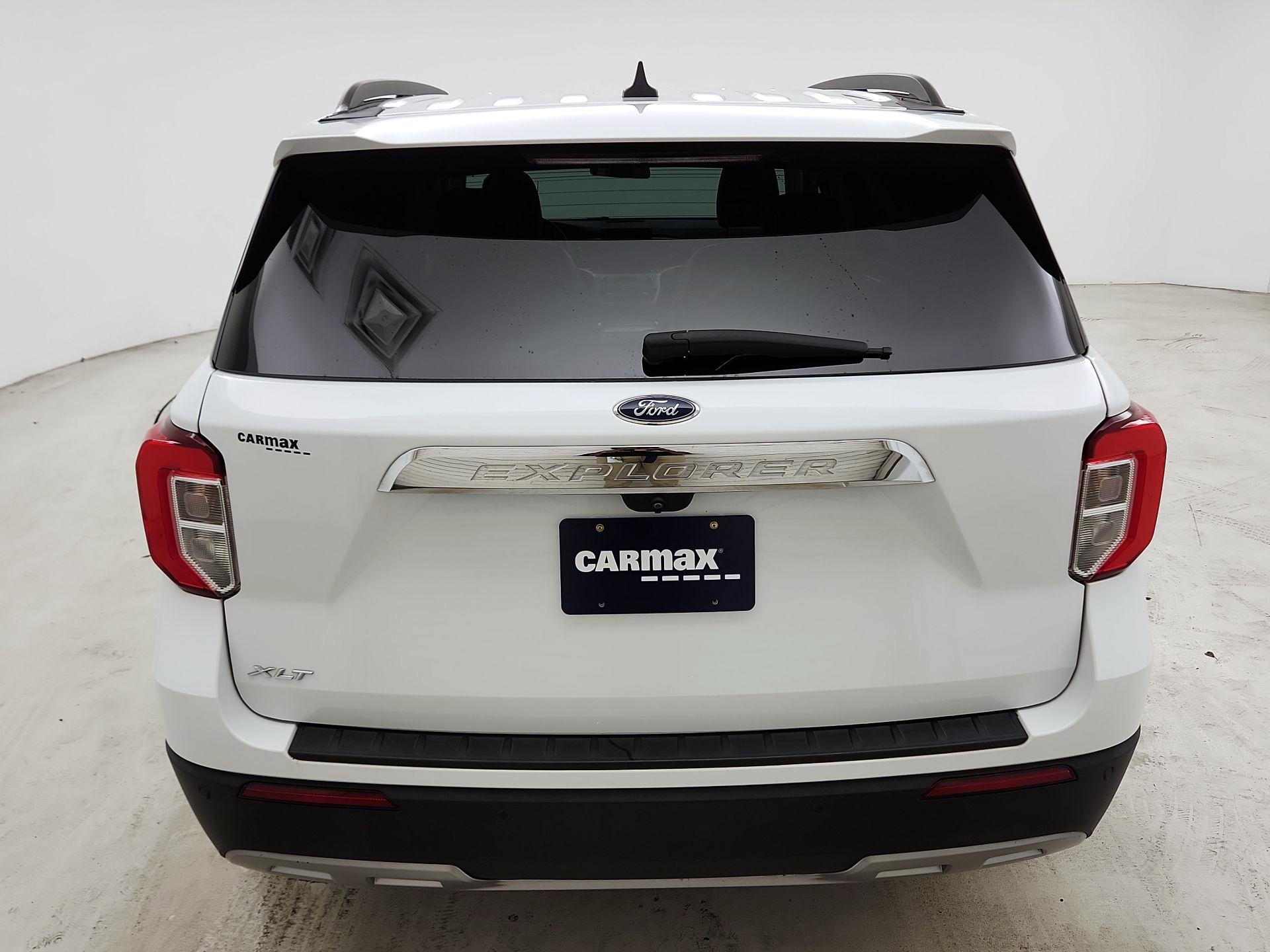 Thumbnail: 2022 Ford Explorer - 6