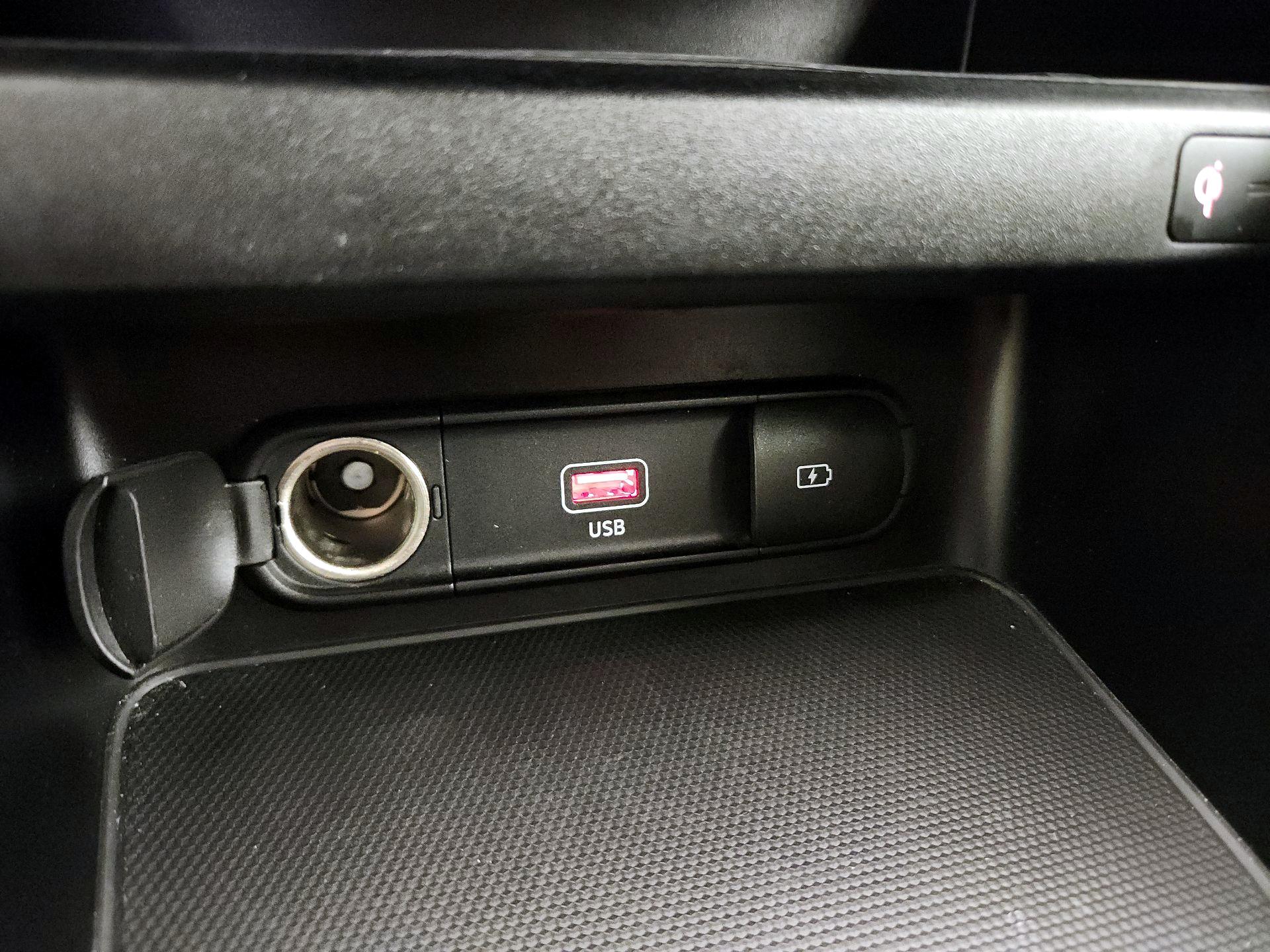 Thumbnail: 2023 Kia Forte - 17
