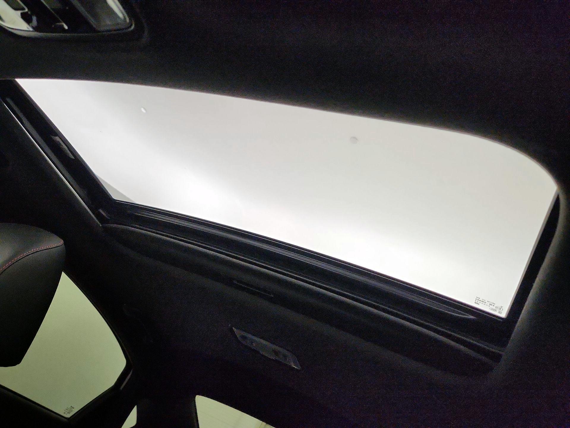 Thumbnail: 2023 Kia Forte - 18