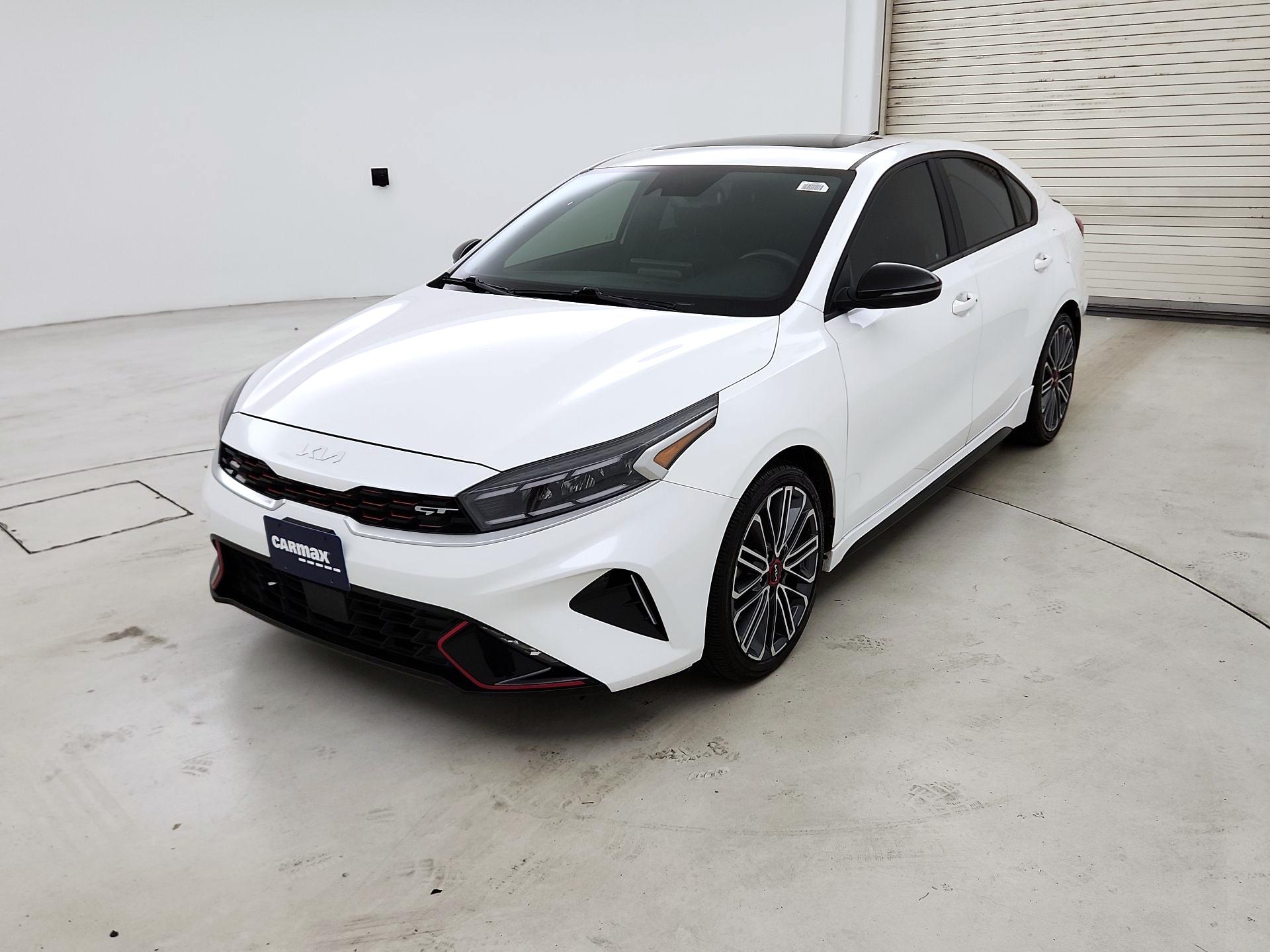 Thumbnail: 2023 Kia Forte - 3
