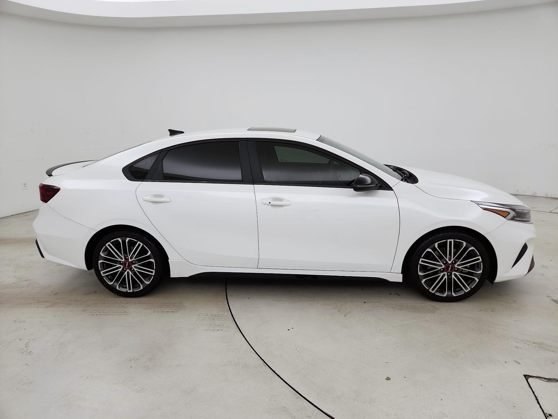 Thumbnail: 2023 Kia Forte - 4