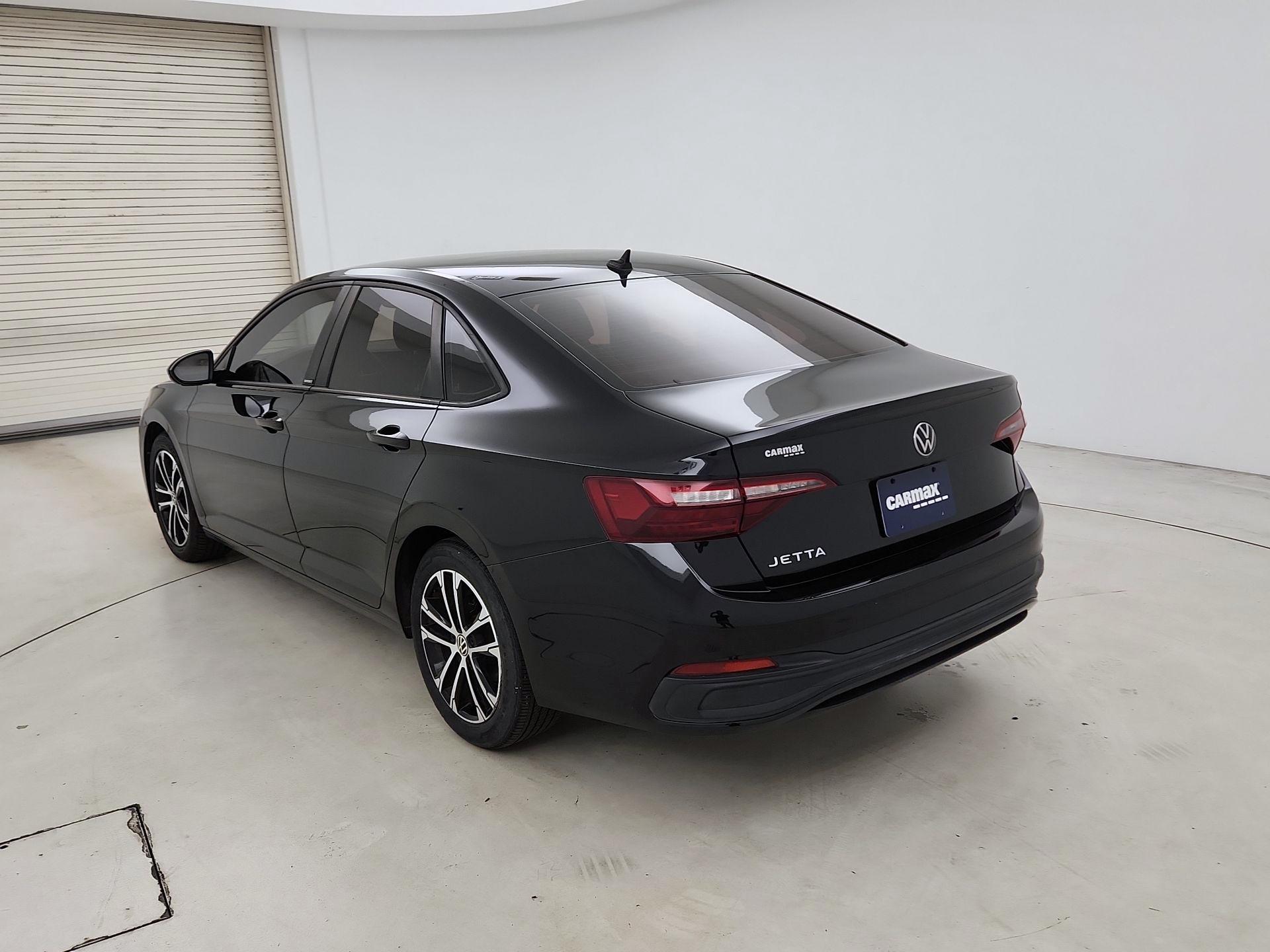 Thumbnail: 2023 Volkswagen Jetta - 7