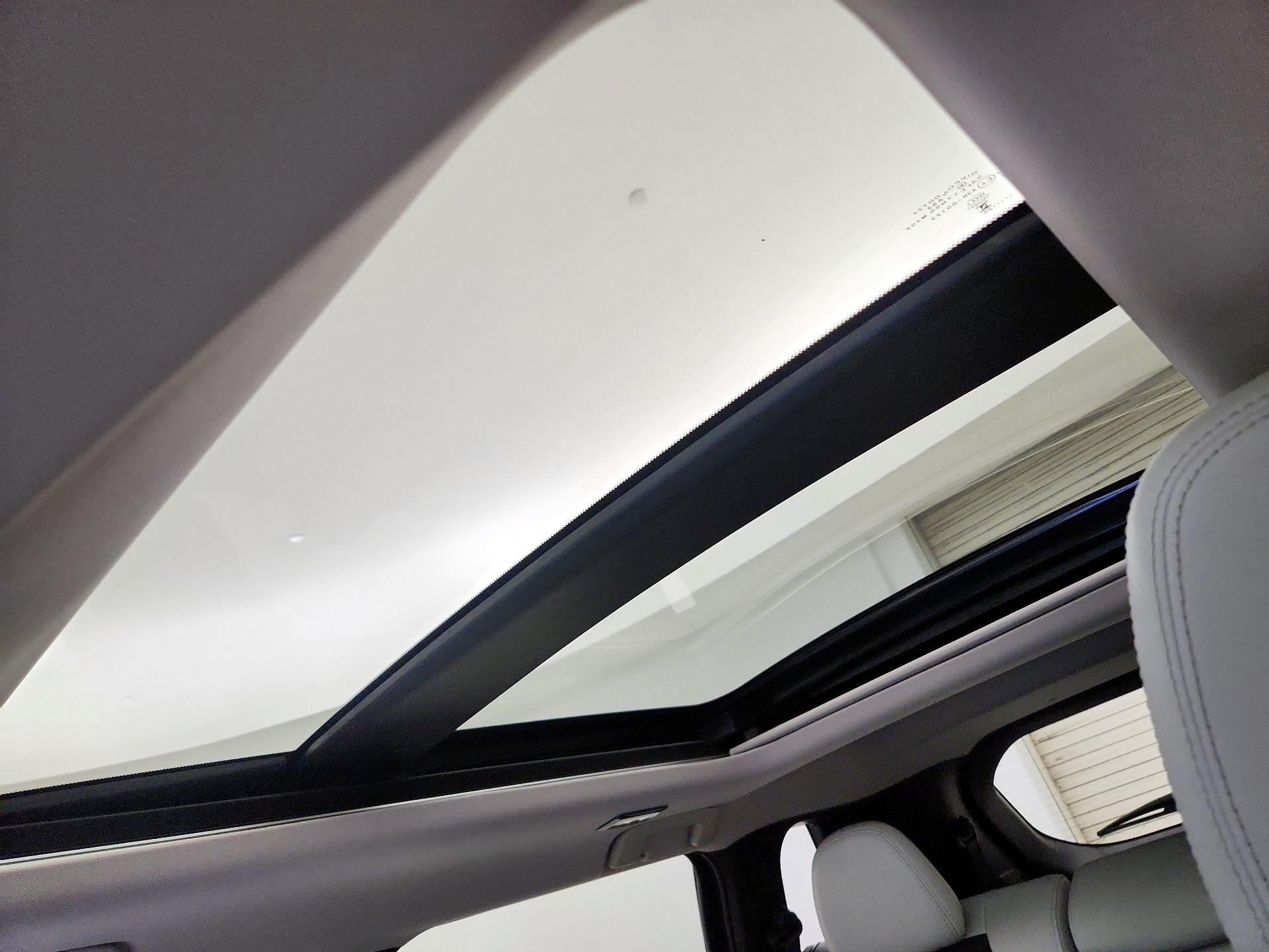 Thumbnail: 2025 Mitsubishi Outlander - 18