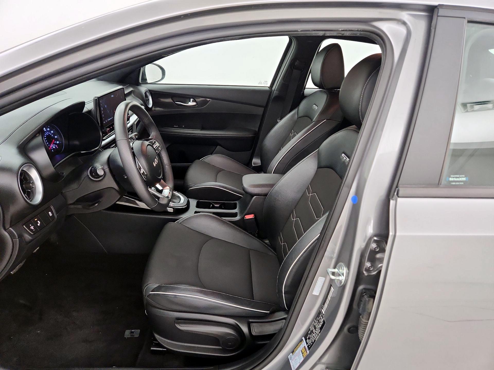 Thumbnail: 2024 Kia Forte - 9