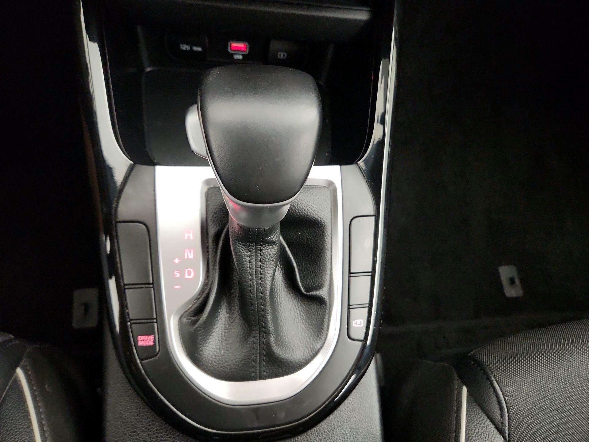 Thumbnail: 2024 Kia Forte - 16