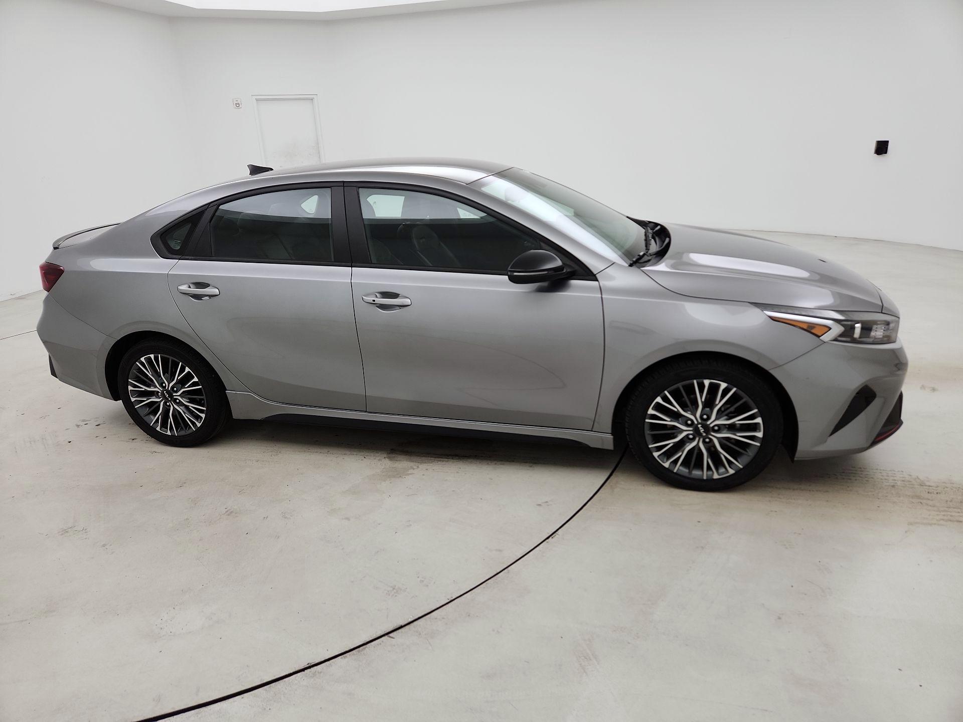 Thumbnail: 2024 Kia Forte - 4