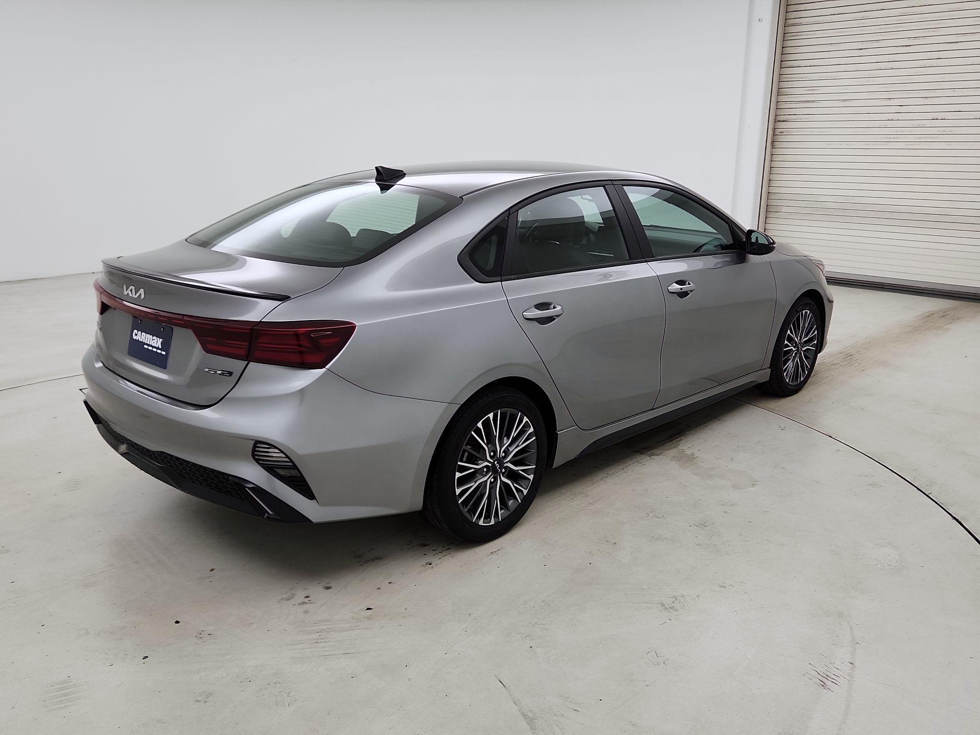Thumbnail: 2024 Kia Forte - 5