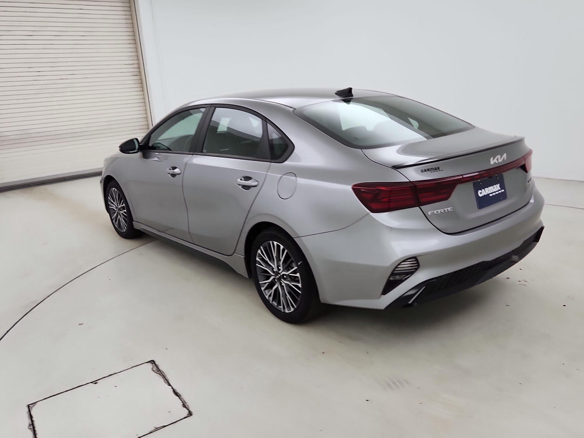 Thumbnail: 2024 Kia Forte - 7