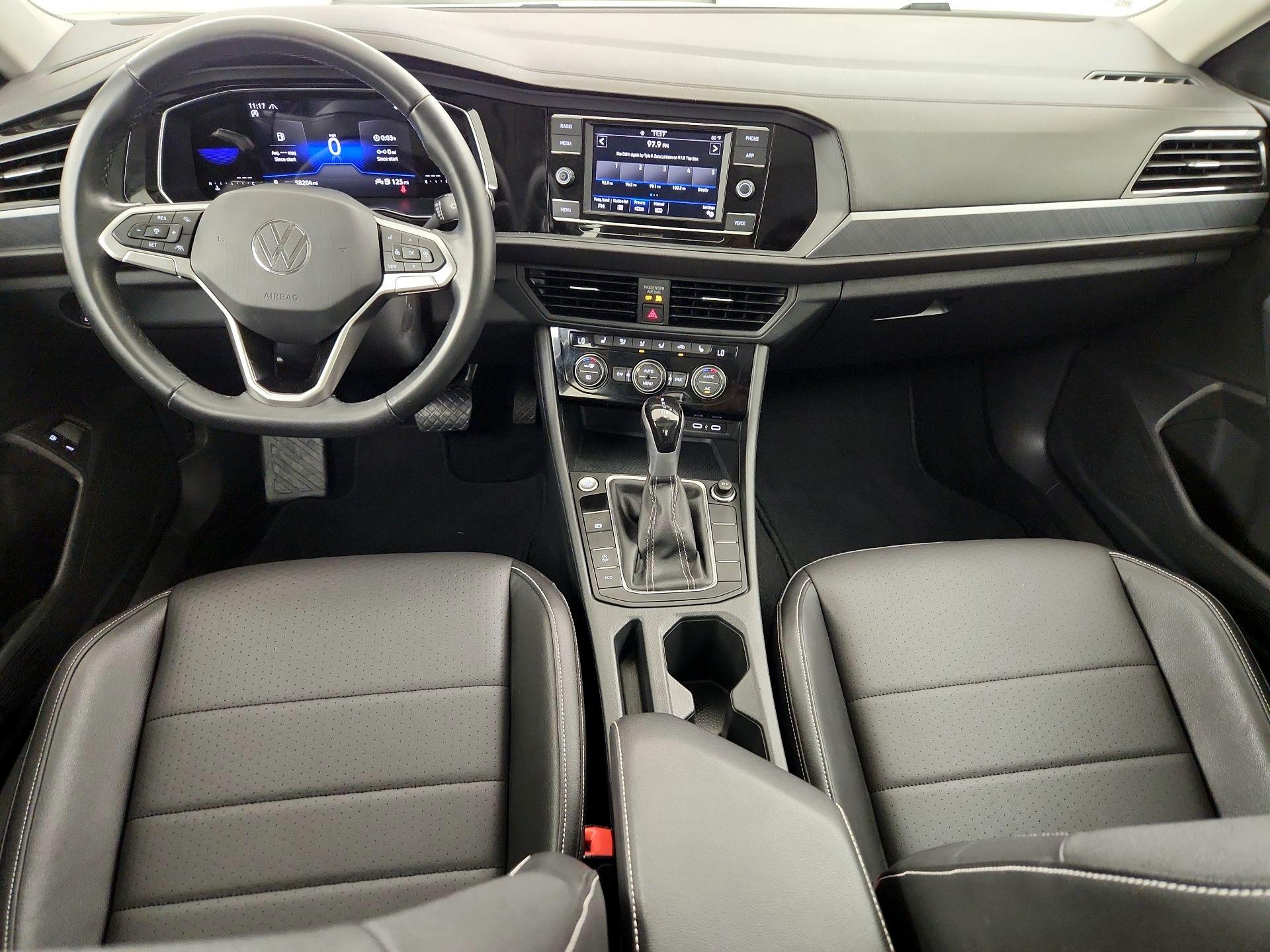 Thumbnail: 2023 Volkswagen Jetta - 9