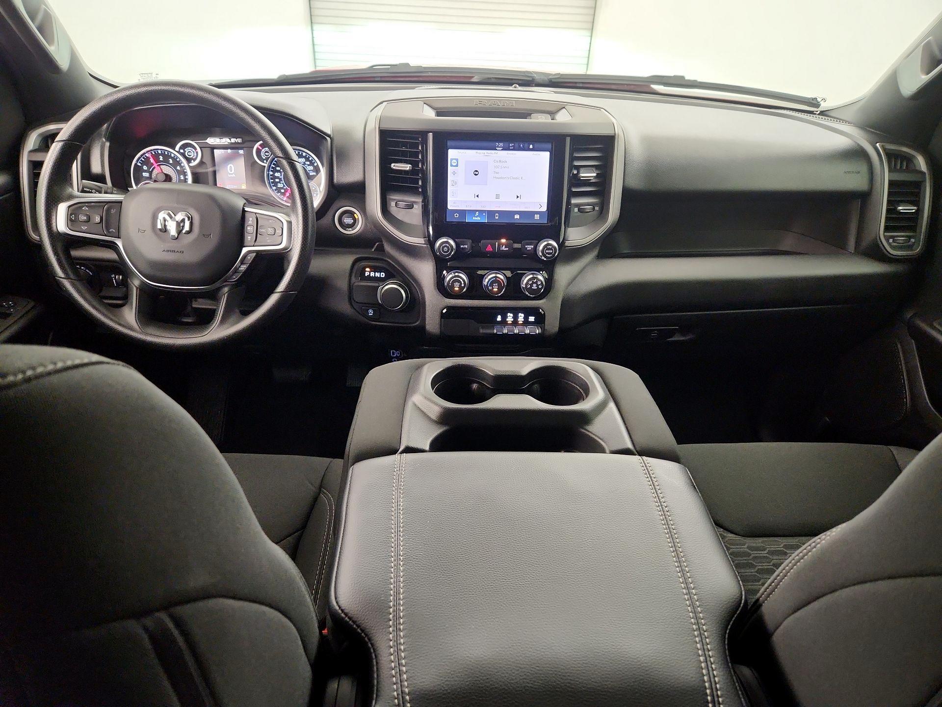 Thumbnail: 2025 RAM 1500 - 9