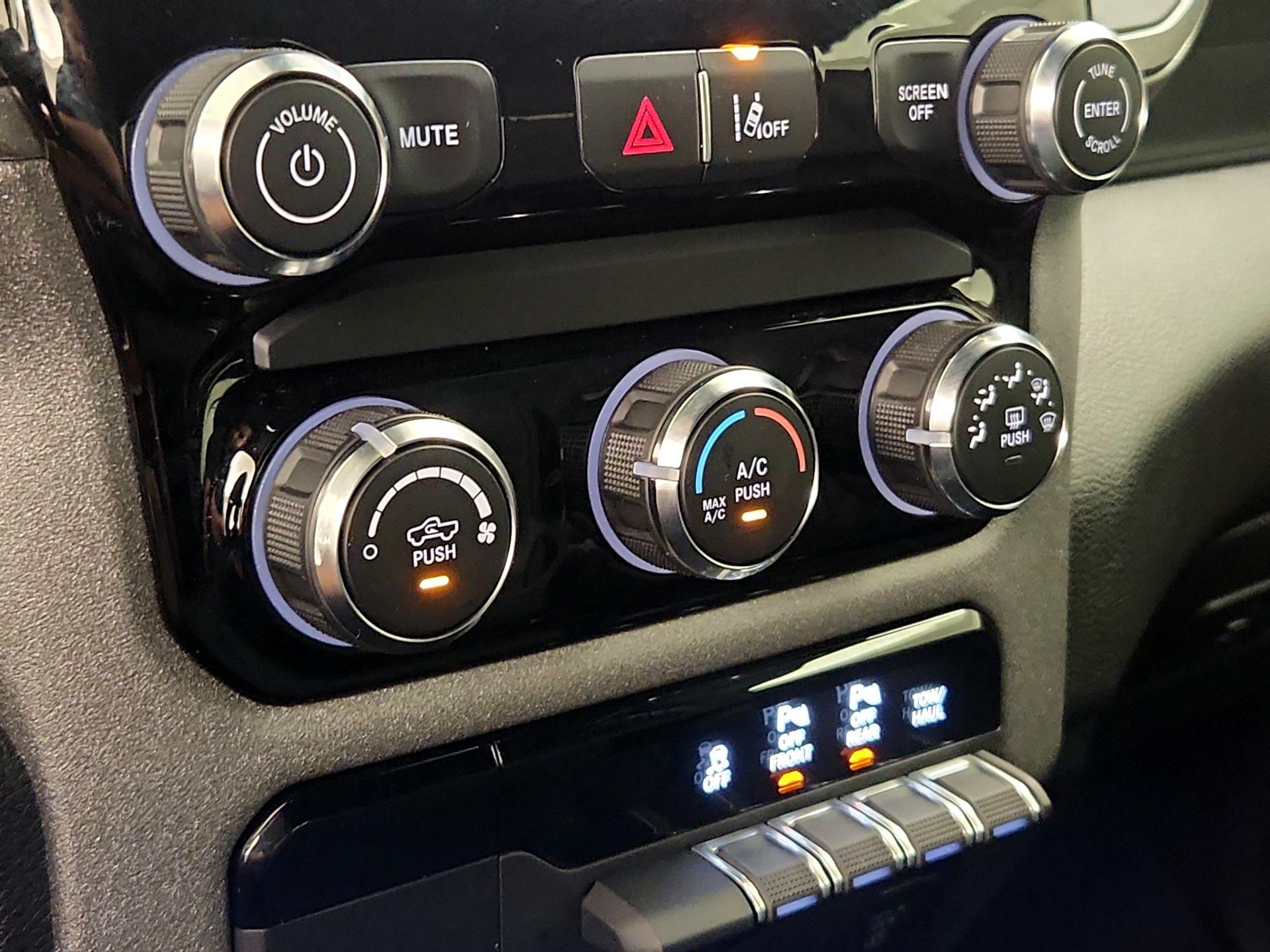 Thumbnail: 2025 RAM 1500 - 16