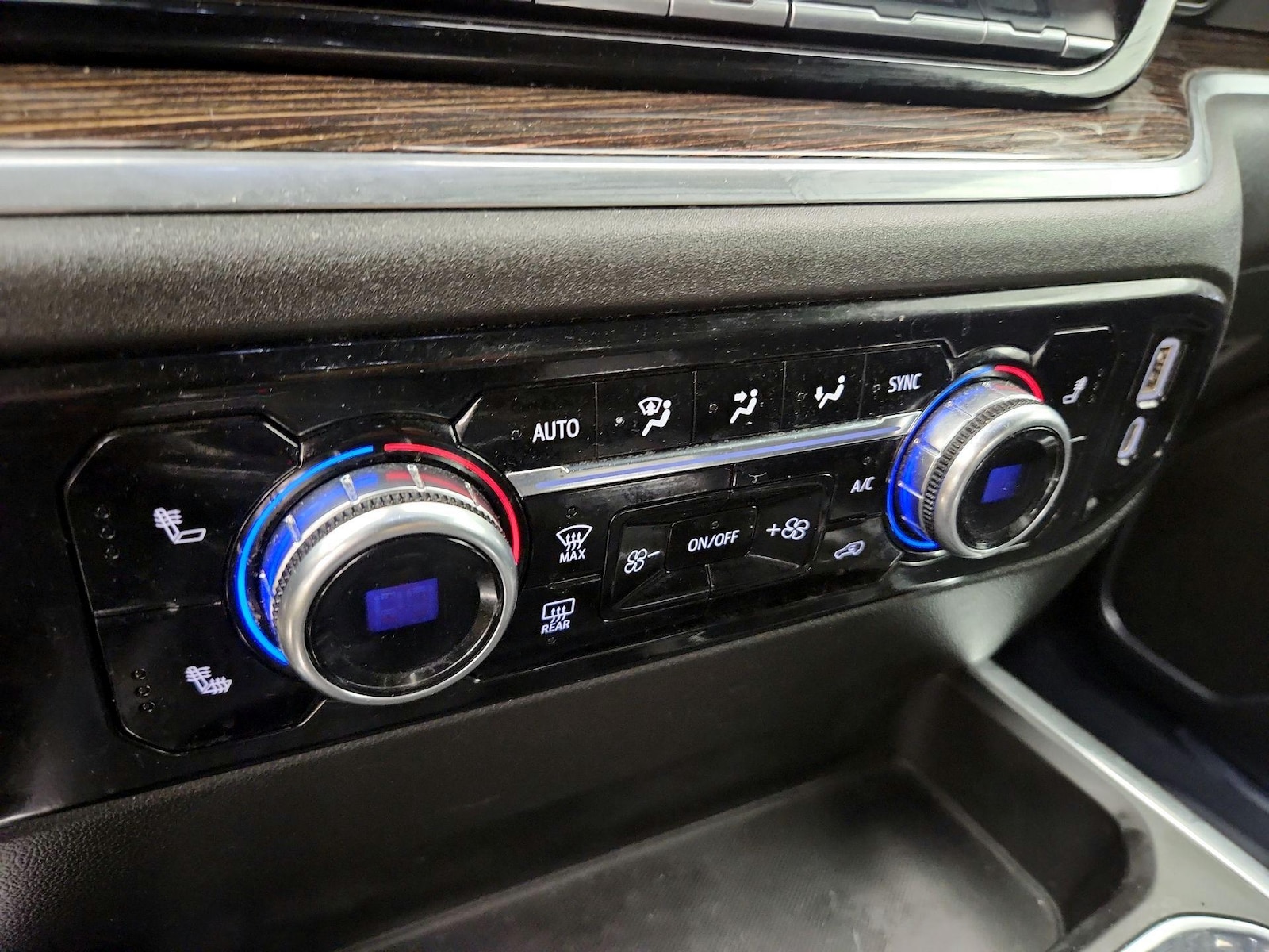 2023 GMC Sierra 1500 Elevation - Photo 17