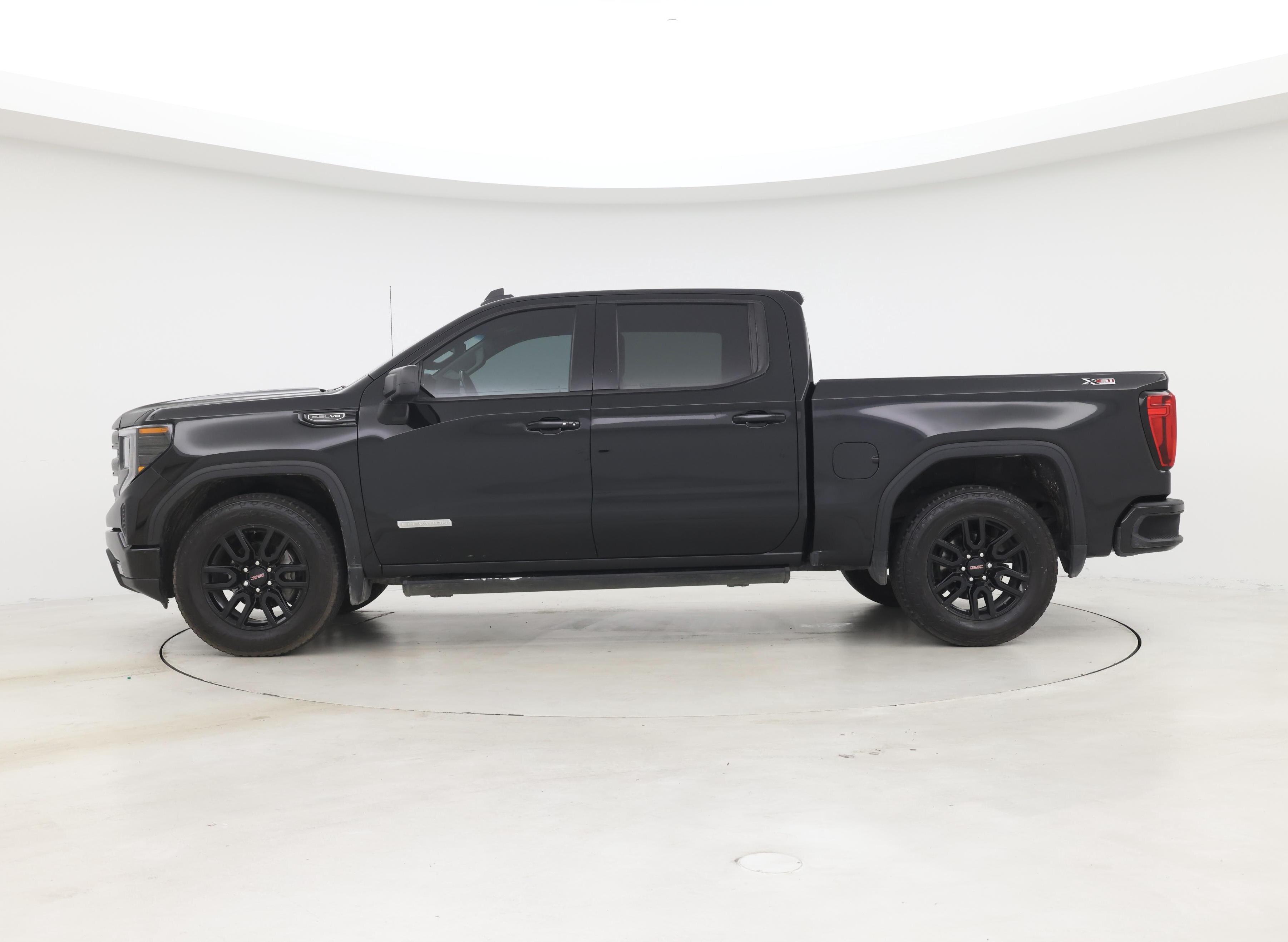 Thumbnail: 2023 GMC Sierra 1500 - 3