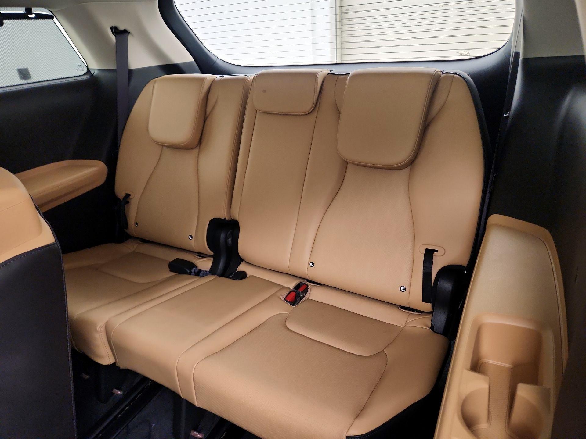 Thumbnail: 2023 Kia Carnival - 19