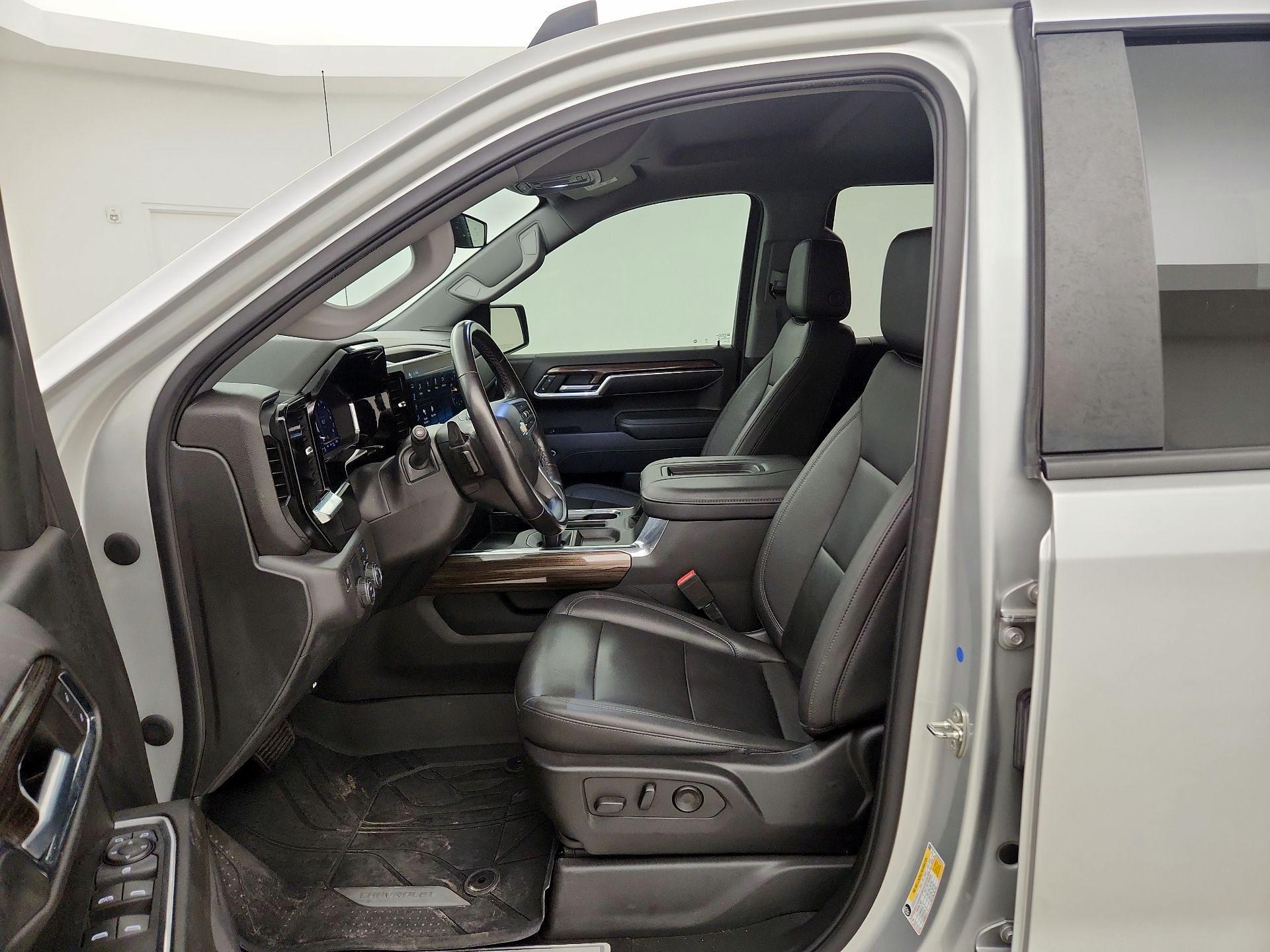 Thumbnail: 2022 Chevrolet Silverado 1500 - 9