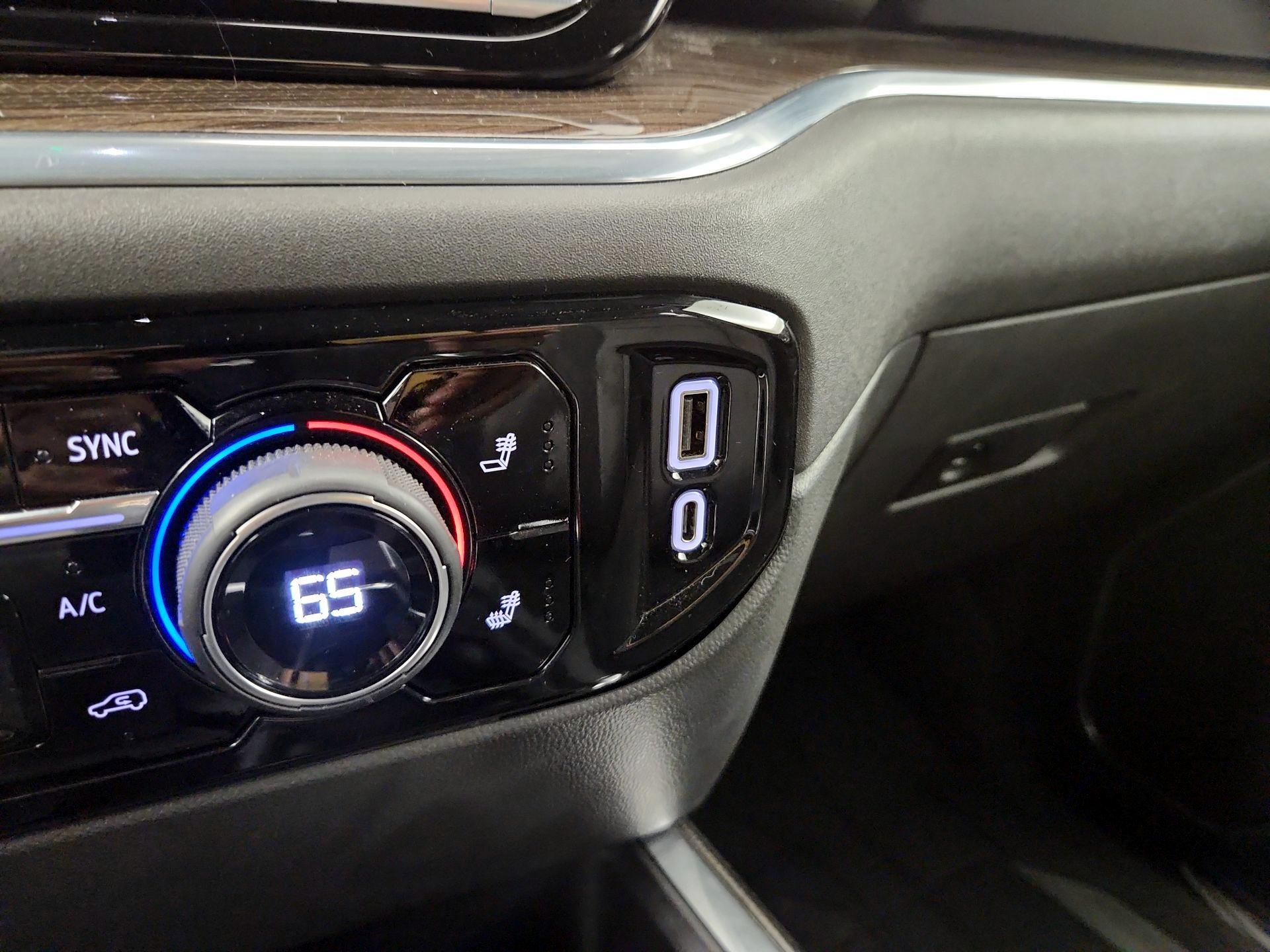 Thumbnail: 2022 Chevrolet Silverado 1500 - 16
