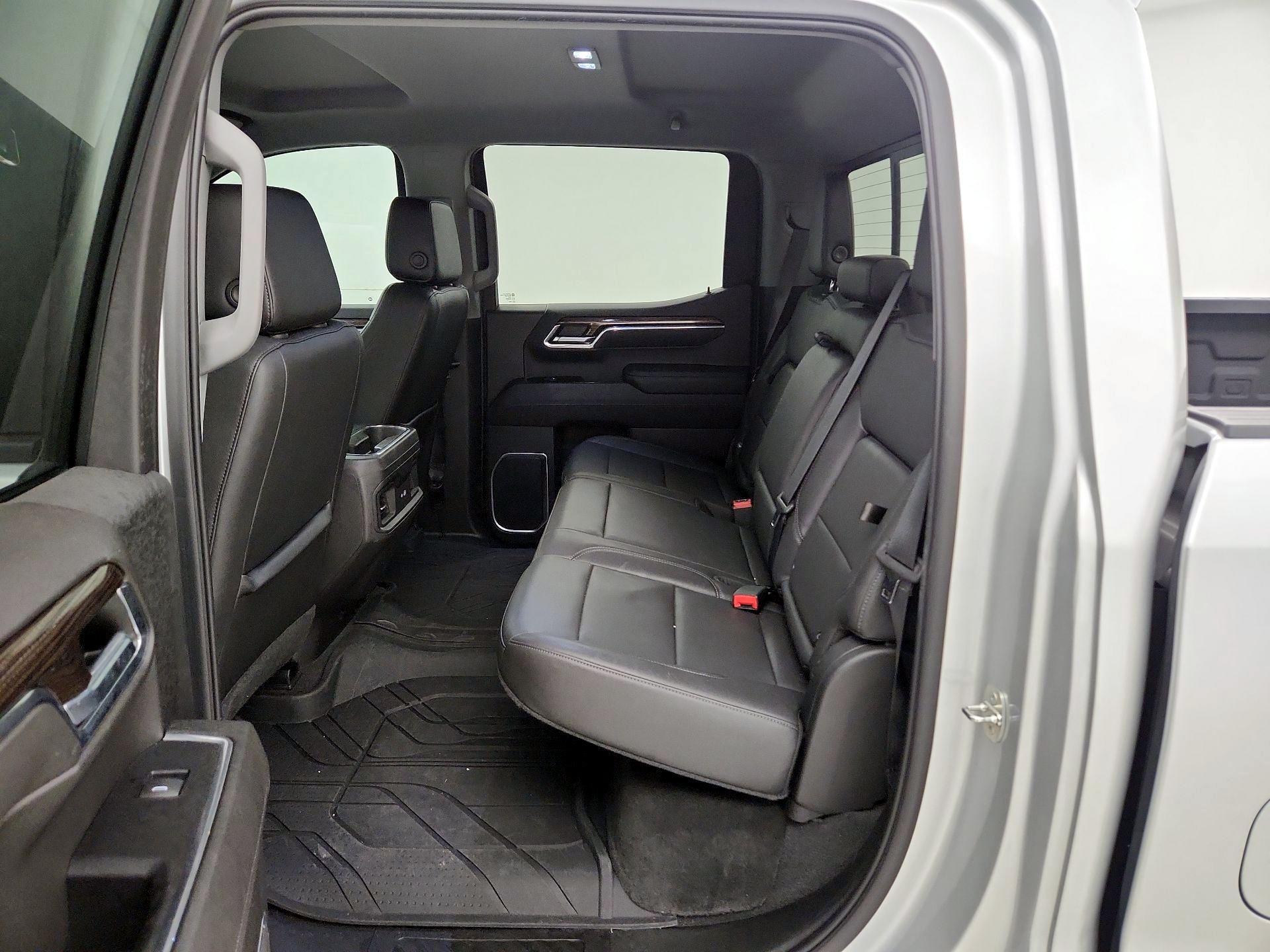 Thumbnail: 2022 Chevrolet Silverado 1500 - 17