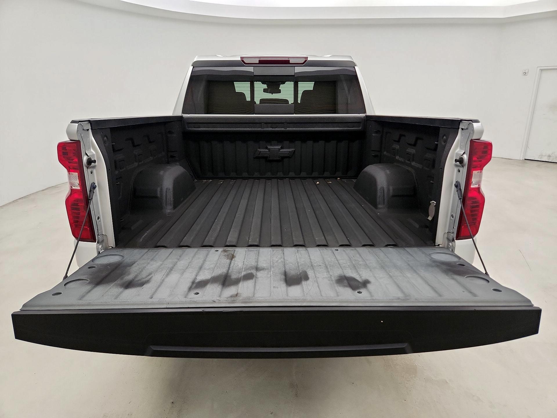 Thumbnail: 2022 Chevrolet Silverado 1500 - 18