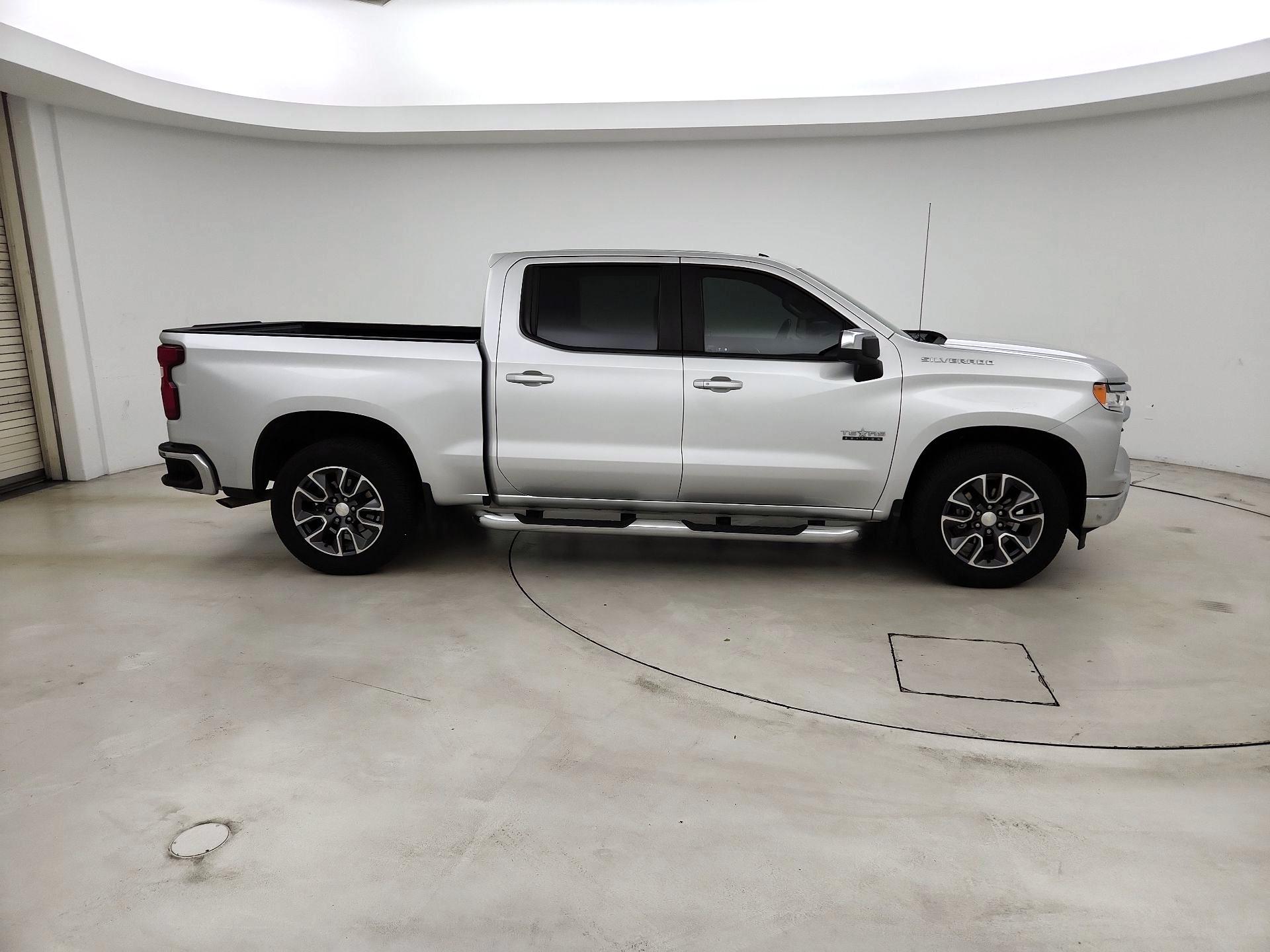 Thumbnail: 2022 Chevrolet Silverado 1500 - 4