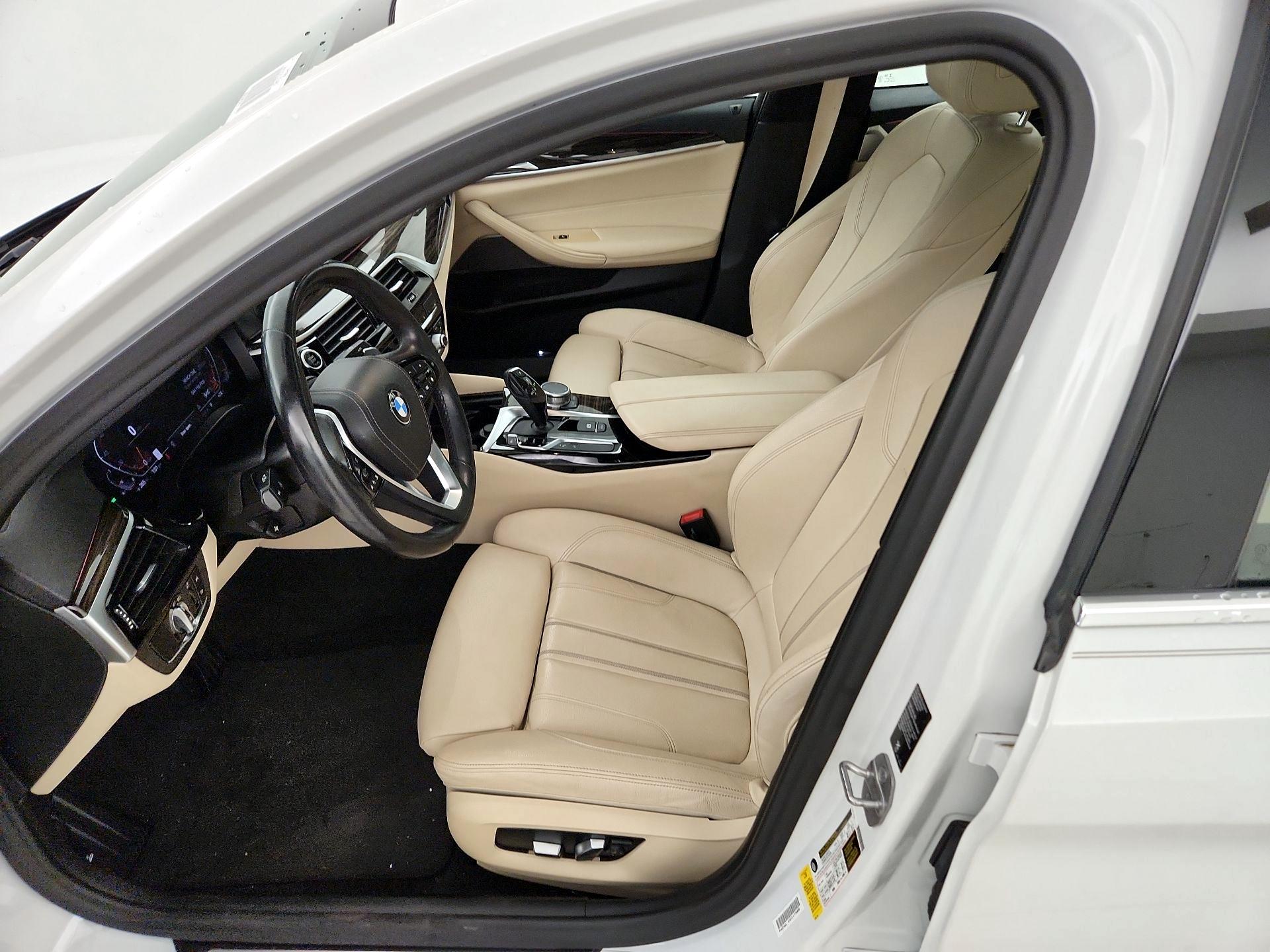 Thumbnail: 2020 BMW 5 Series - 9