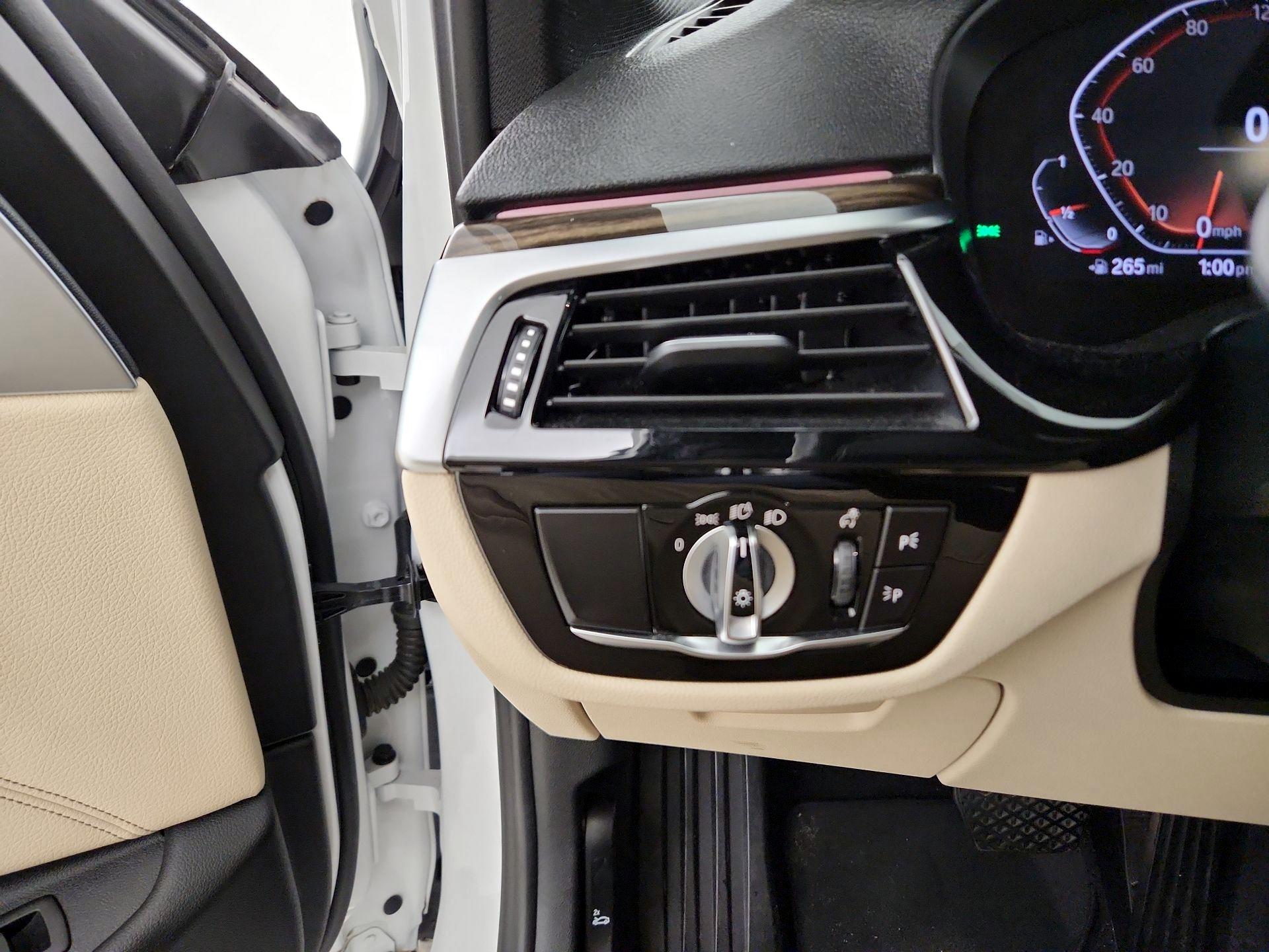 Thumbnail: 2020 BMW 5 Series - 11