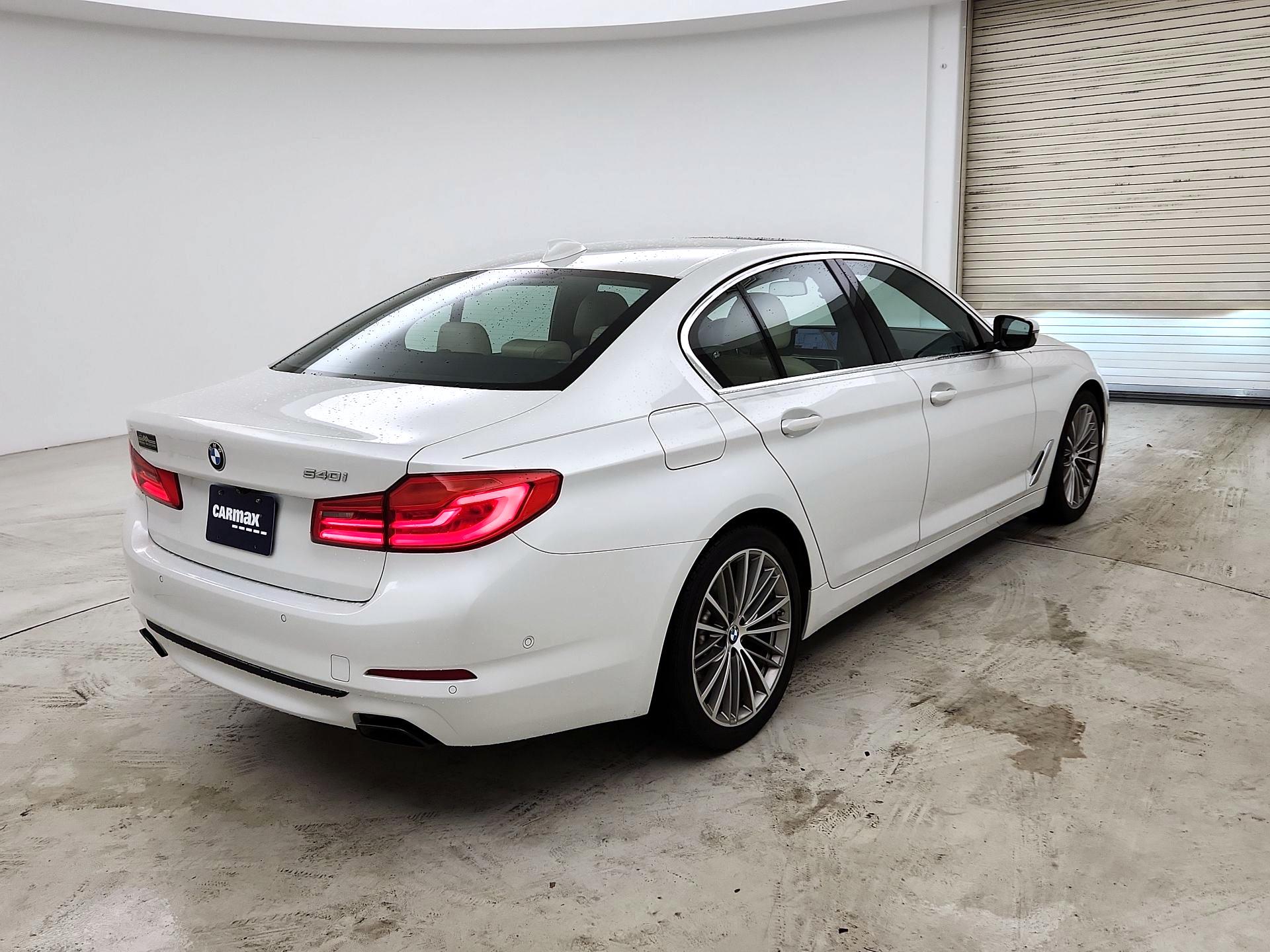 Thumbnail: 2020 BMW 5 Series - 5
