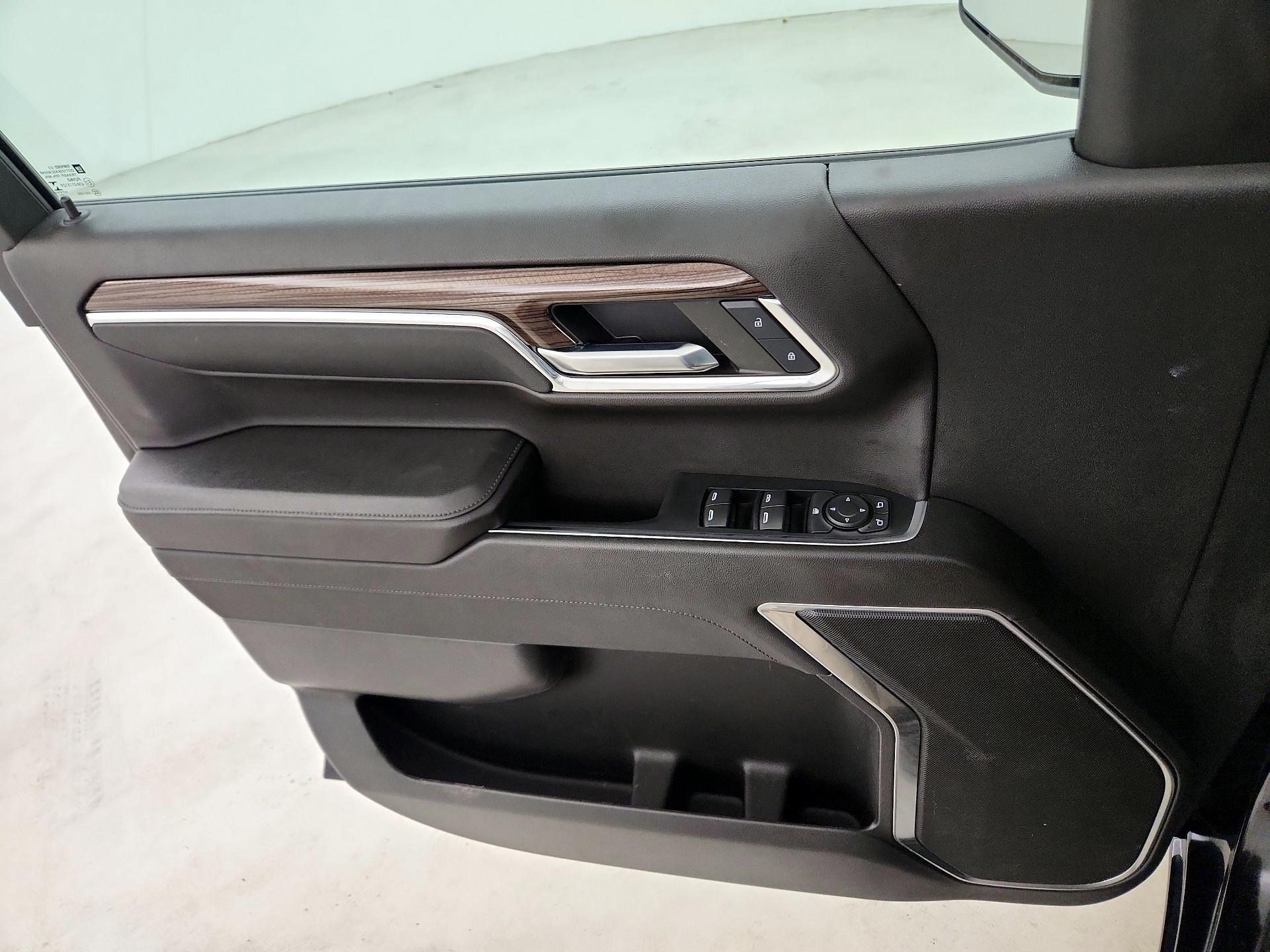 Thumbnail: 2023 Chevrolet Silverado 1500 - 10