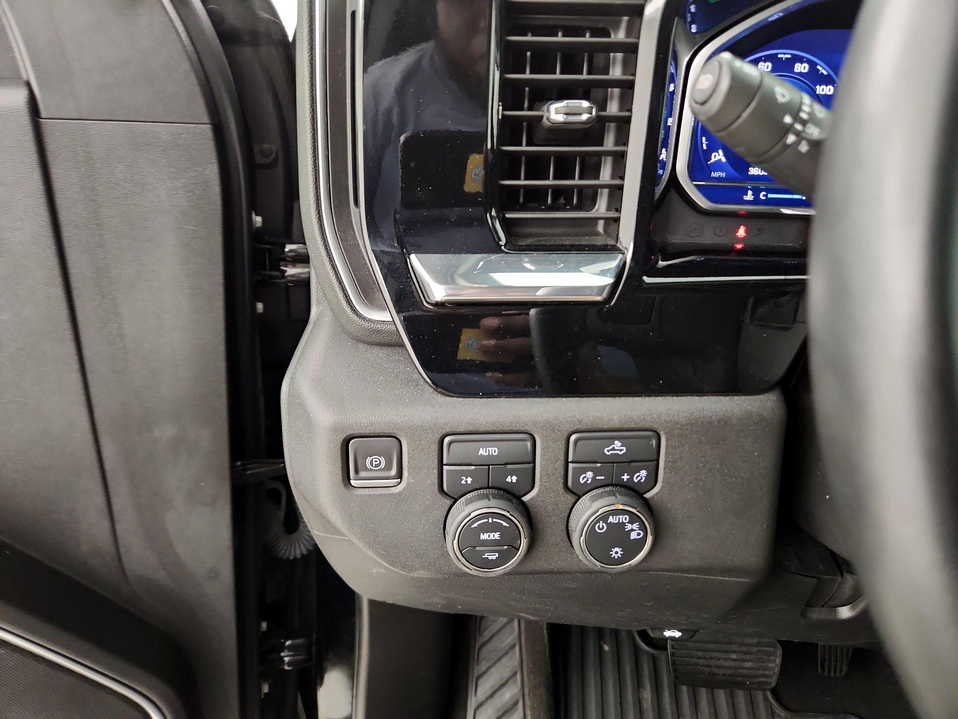 Thumbnail: 2023 Chevrolet Silverado 1500 - 11