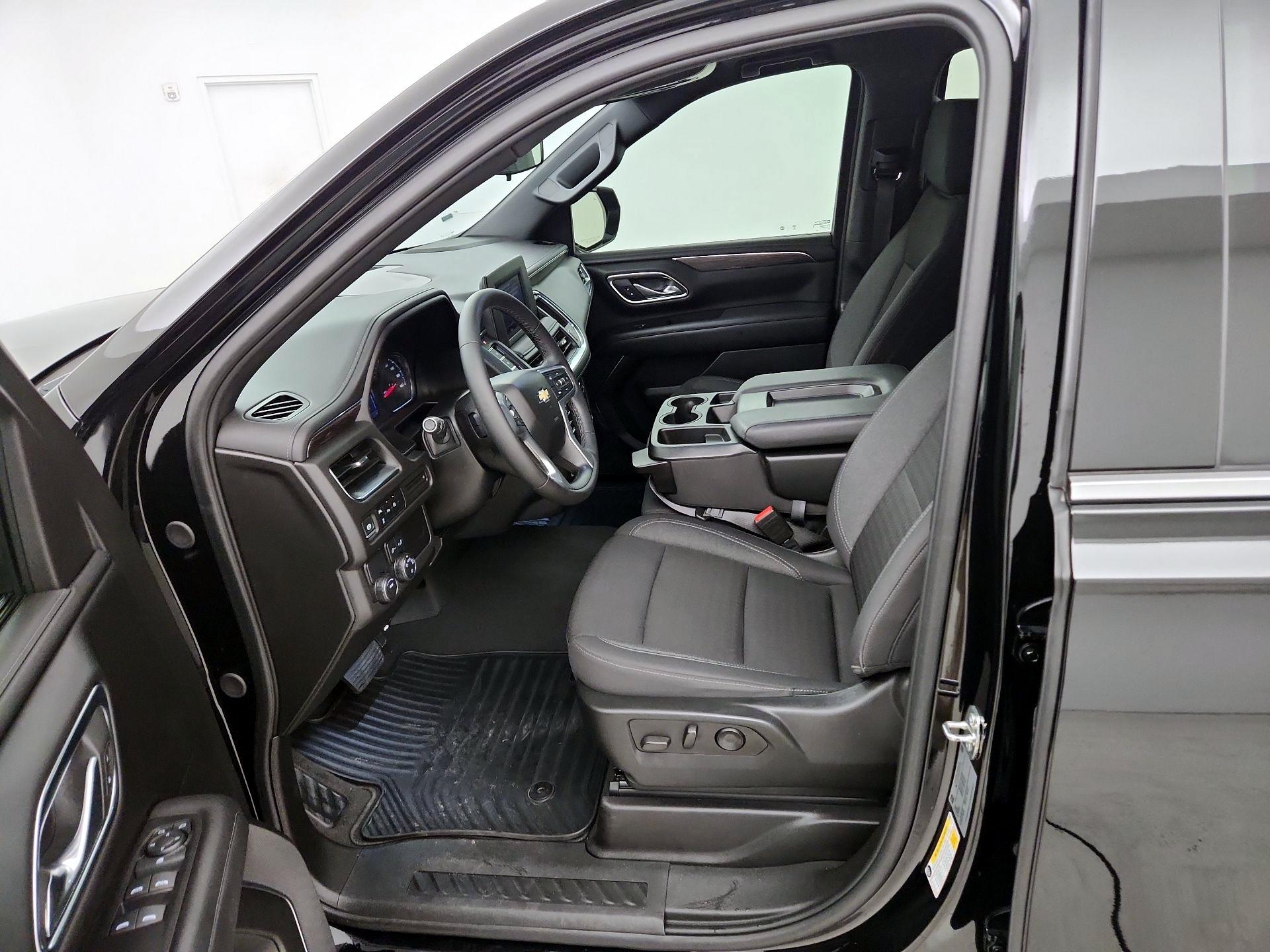 Thumbnail: 2024 Chevrolet Tahoe - 9