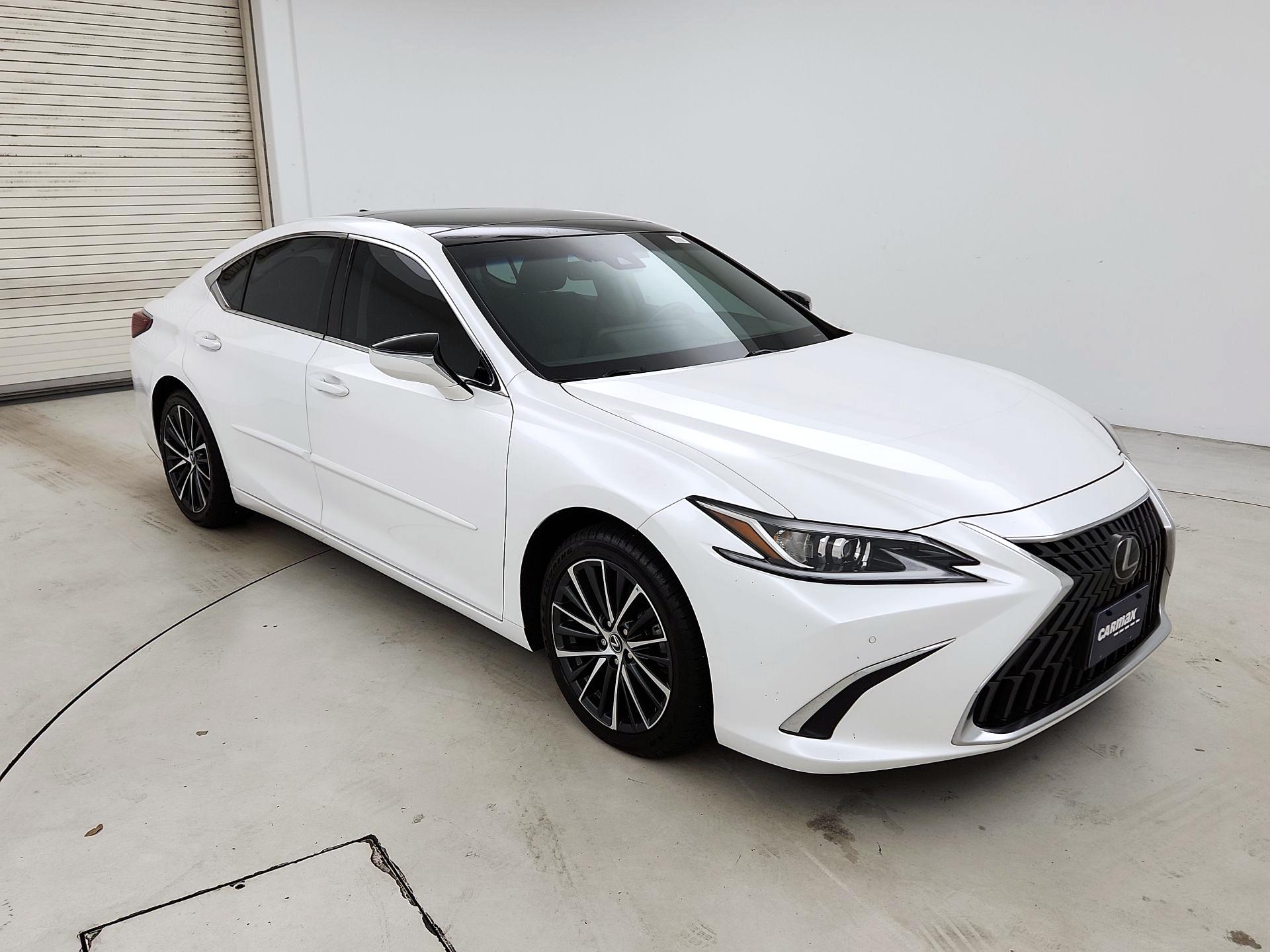 Thumbnail: 2023 Lexus ES - 1