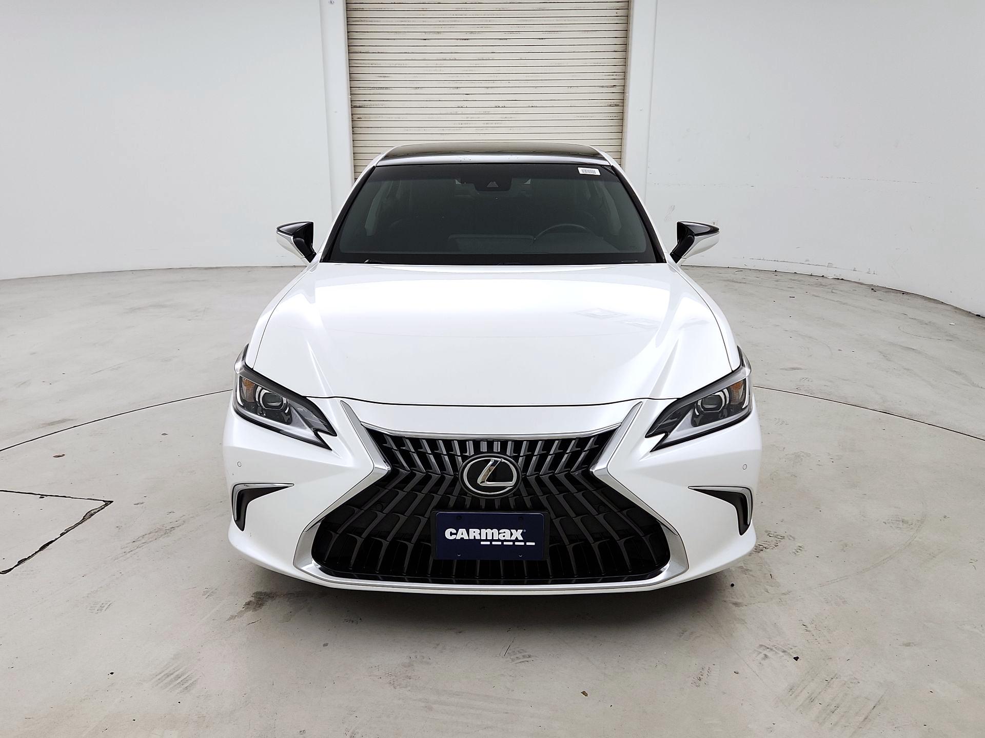 Thumbnail: 2023 Lexus ES - 2
